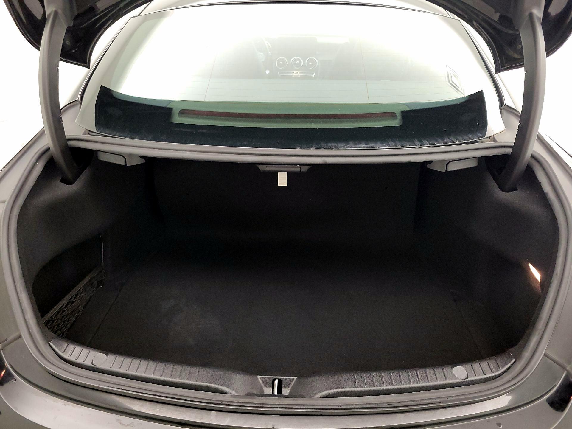 Thumbnail: 2019 Mercedes-Benz C-Class - 20