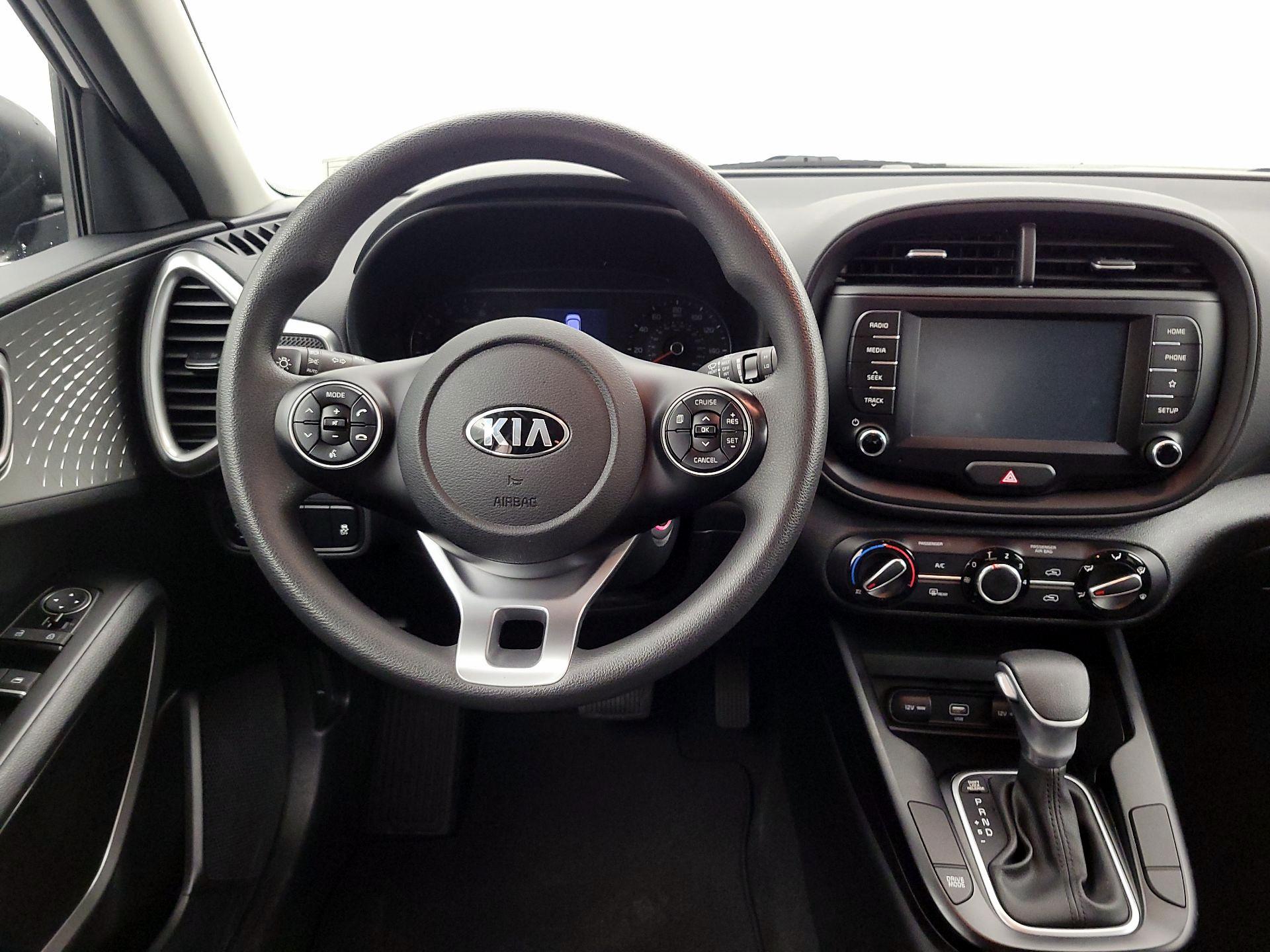 Thumbnail: 2020 Kia Soul - 10