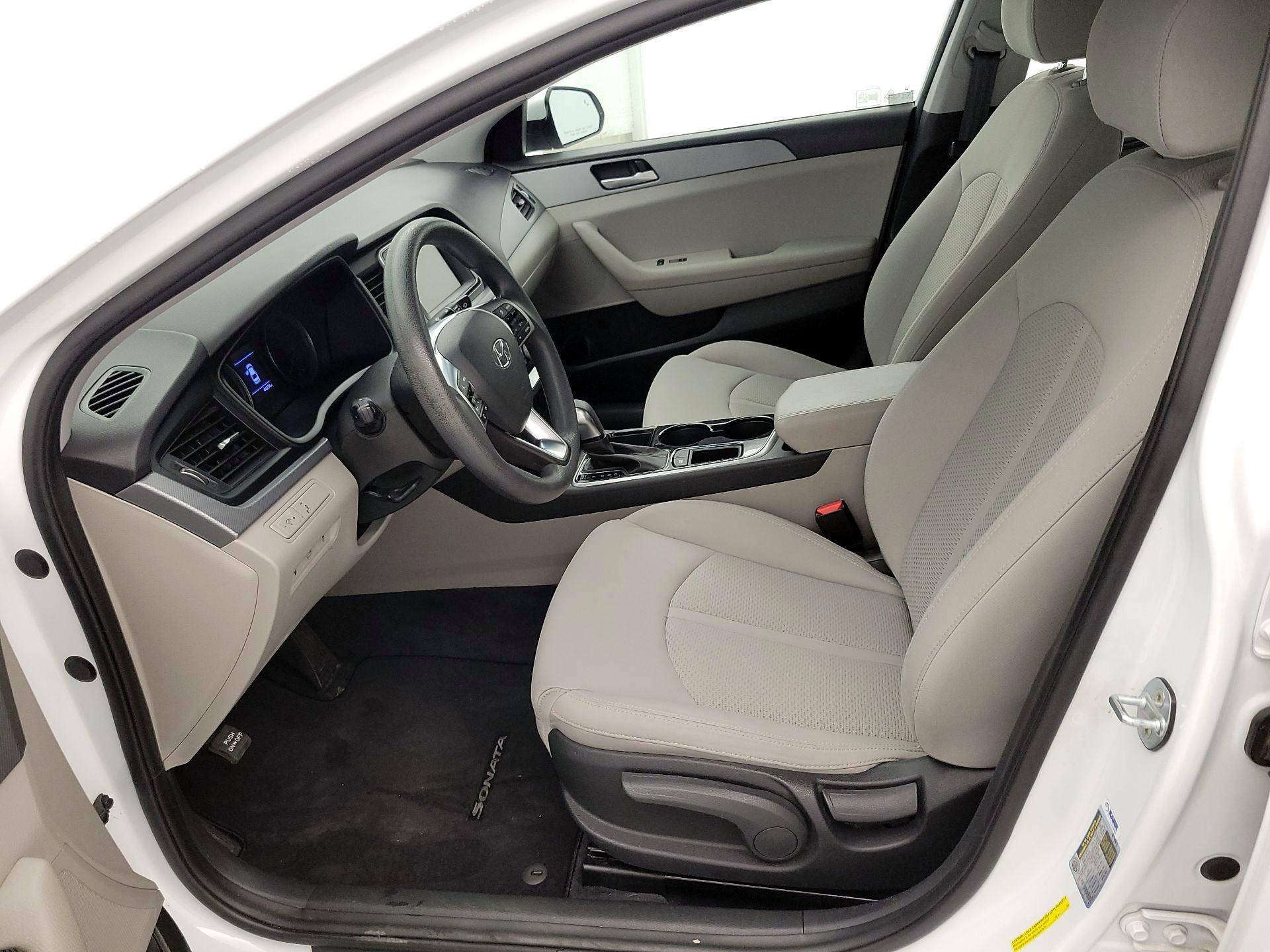 Thumbnail: 2019 Hyundai Sonata - 11