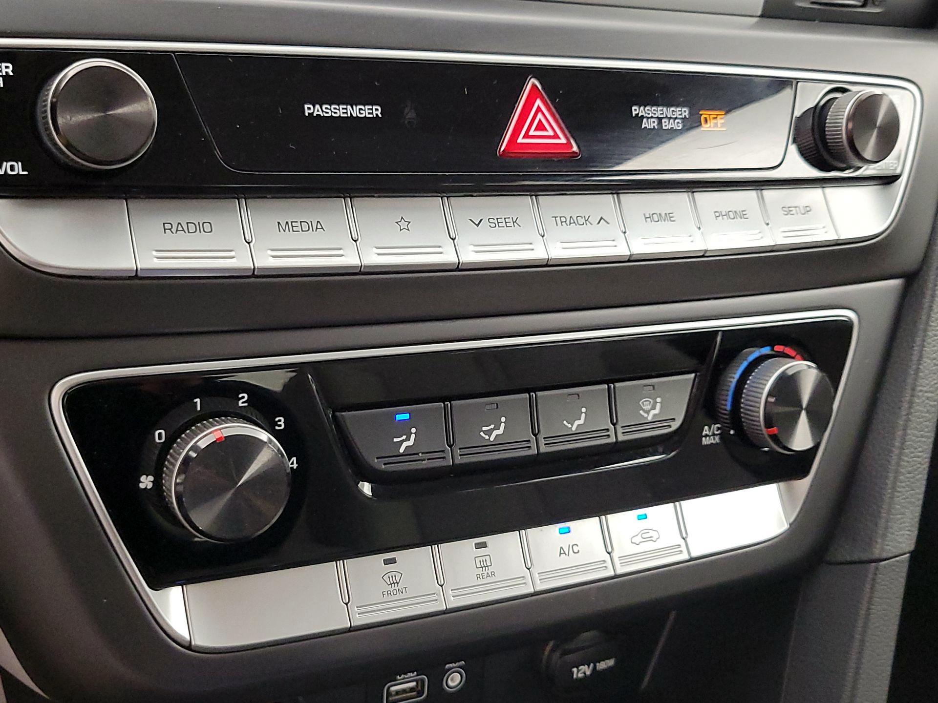 Thumbnail: 2019 Hyundai Sonata - 16