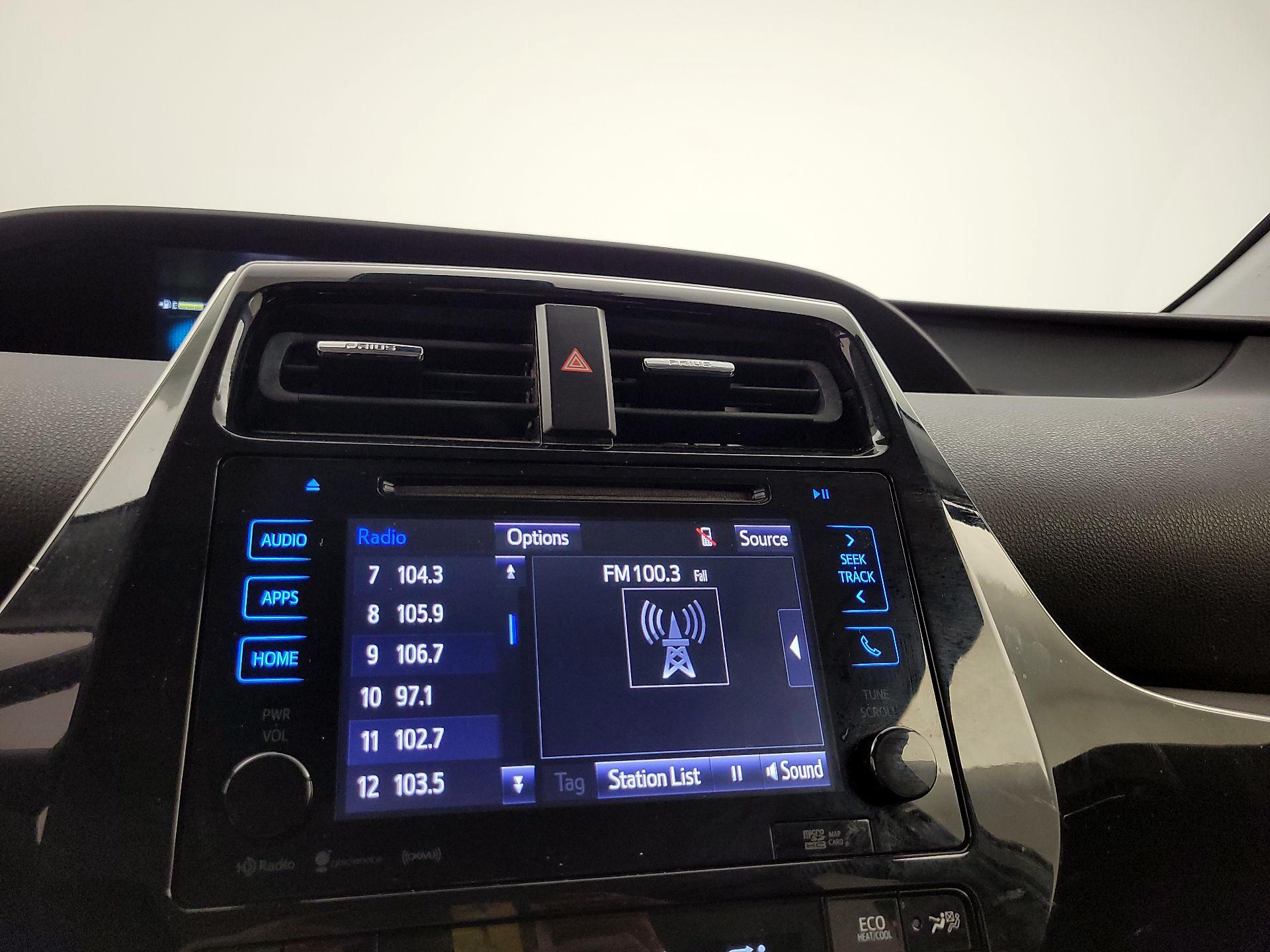 Thumbnail: 2017 Toyota Prius - 16