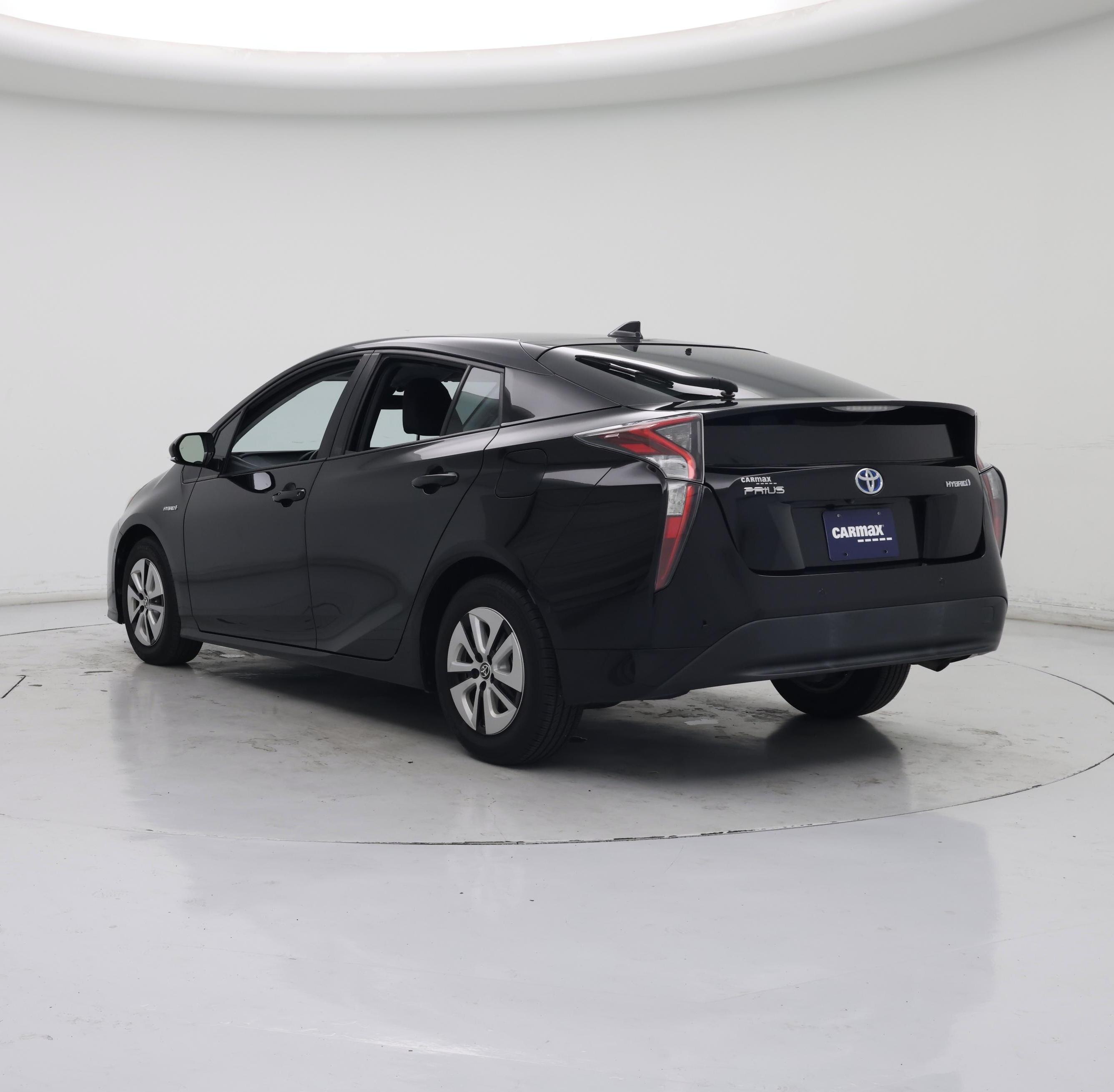 Thumbnail: 2017 Toyota Prius - 2