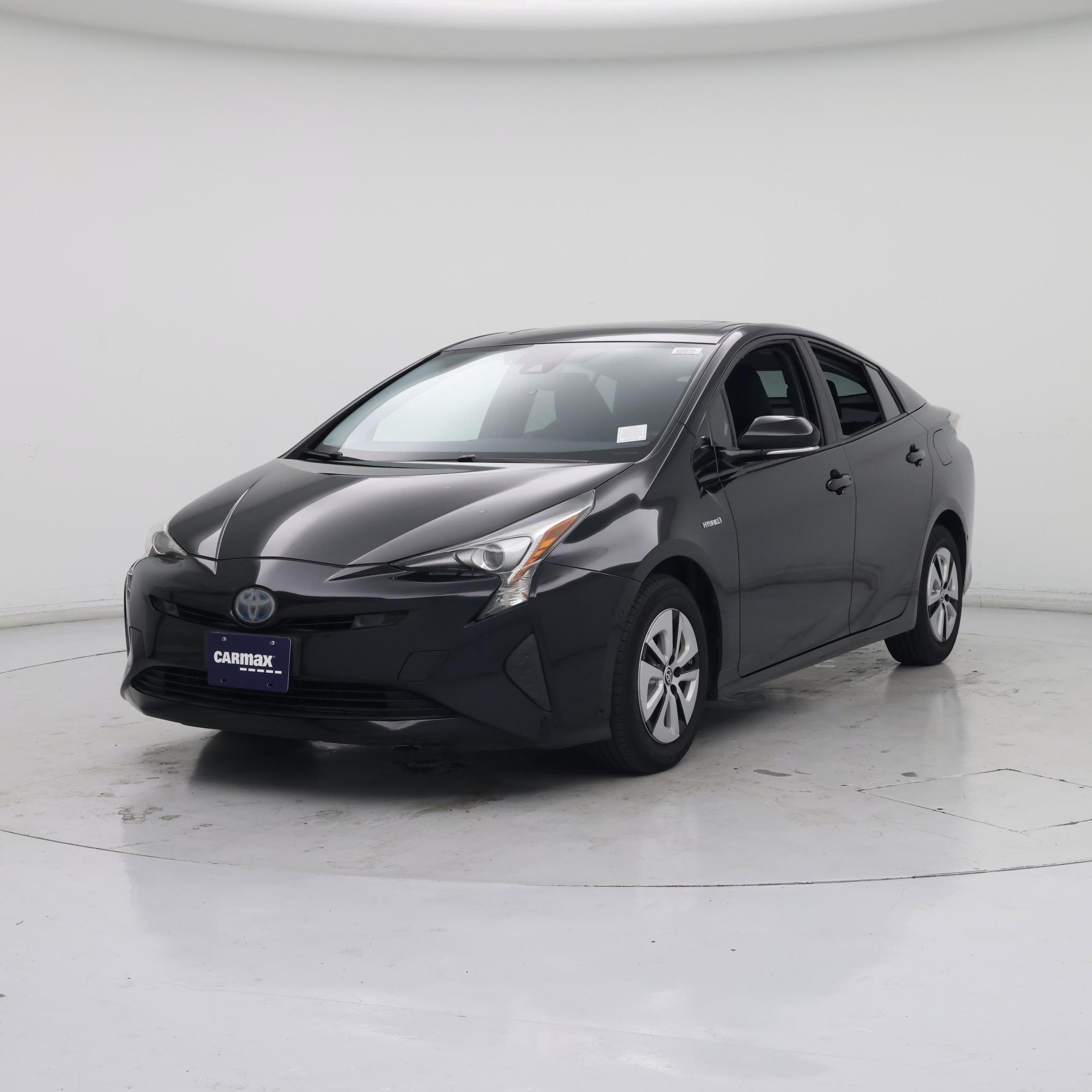 Thumbnail: 2017 Toyota Prius - 4