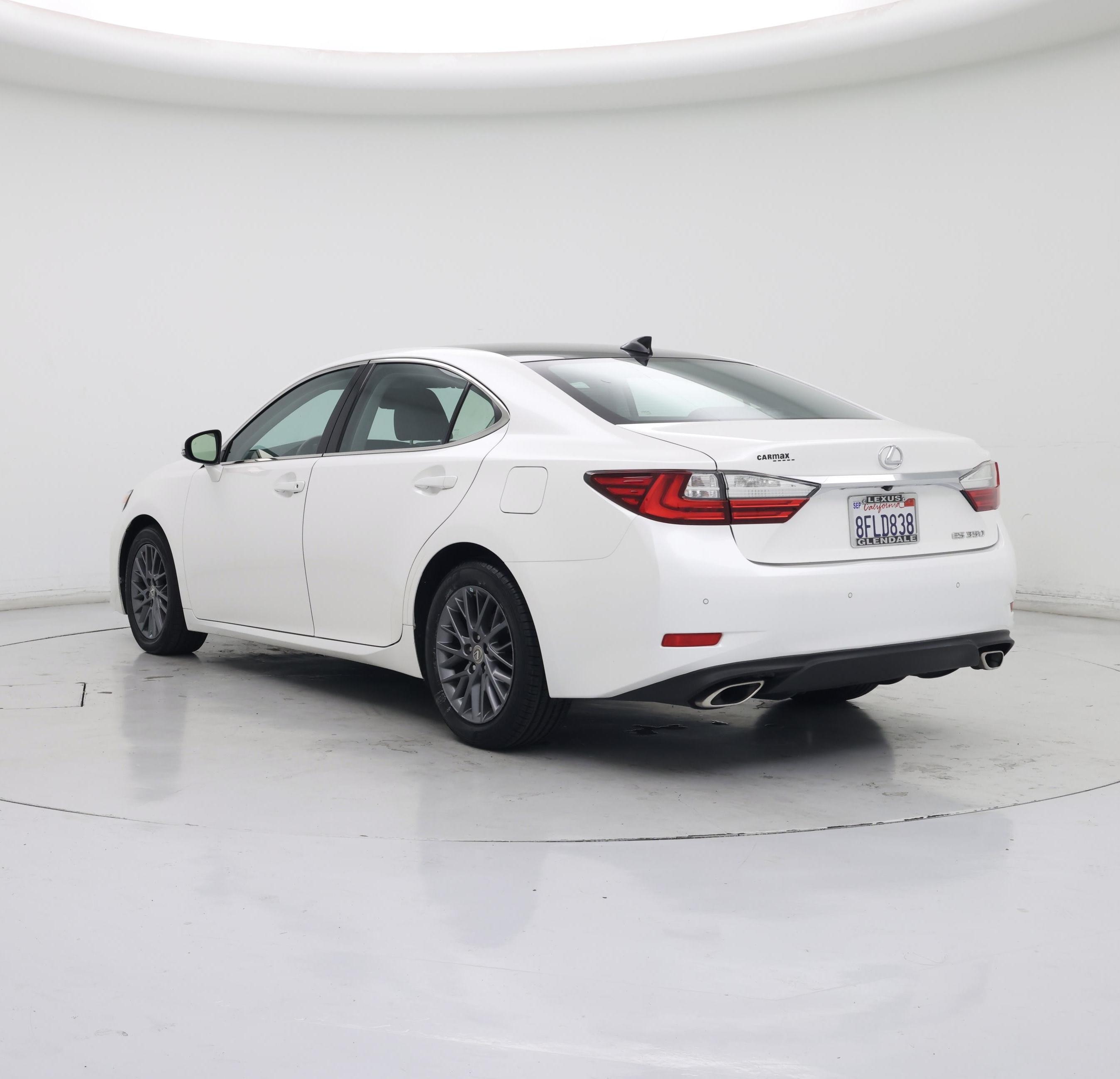 Thumbnail: 2018 Lexus ES - 2
