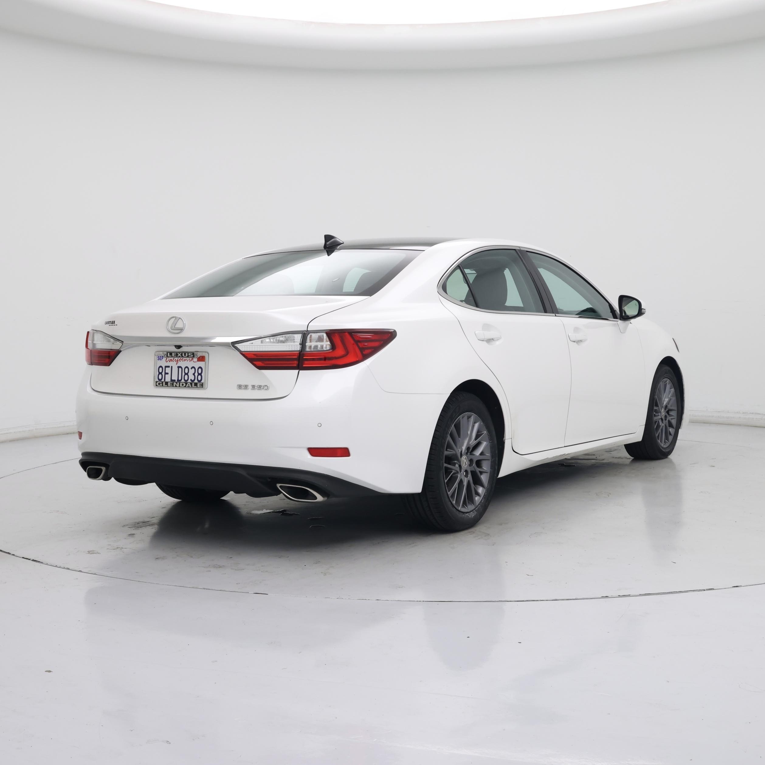 Thumbnail: 2018 Lexus ES - 8