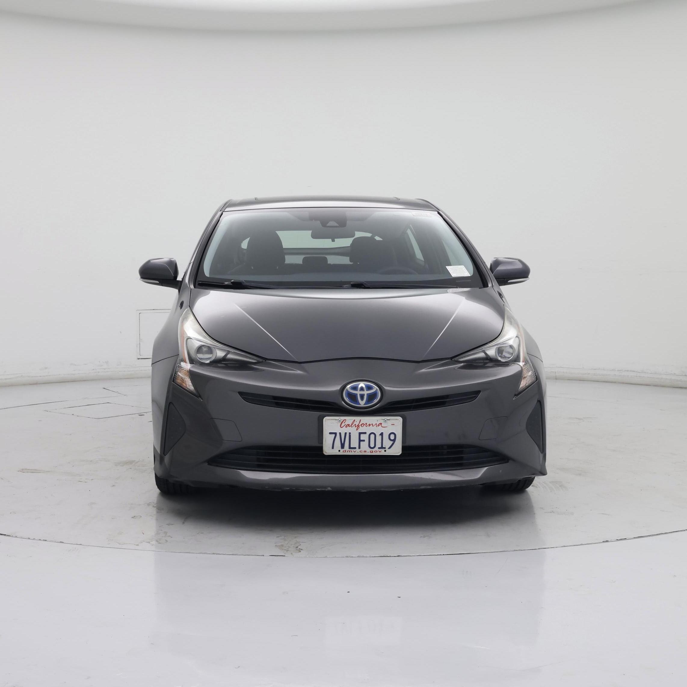 Thumbnail: 2017 Toyota Prius - 5