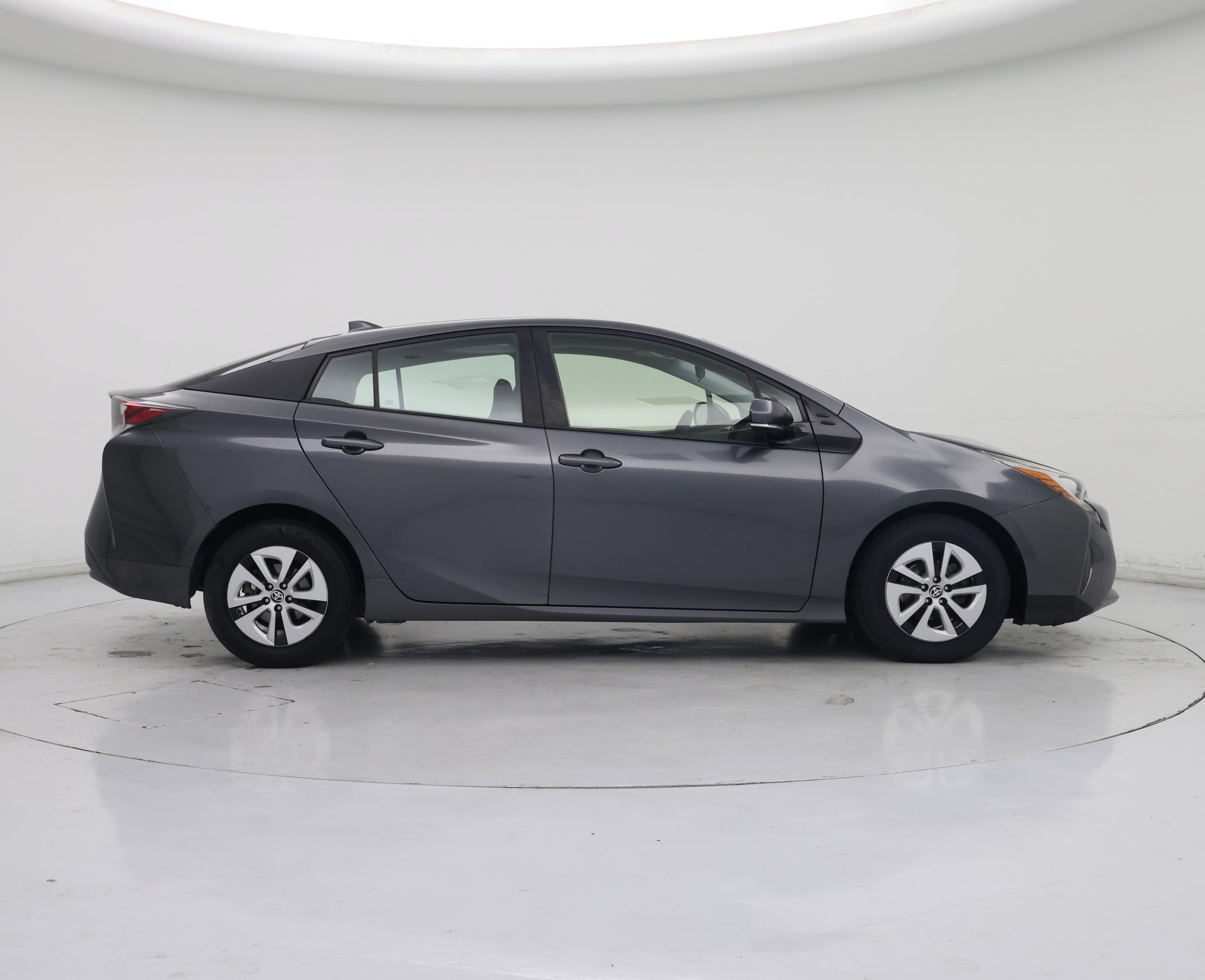 Thumbnail: 2017 Toyota Prius - 7