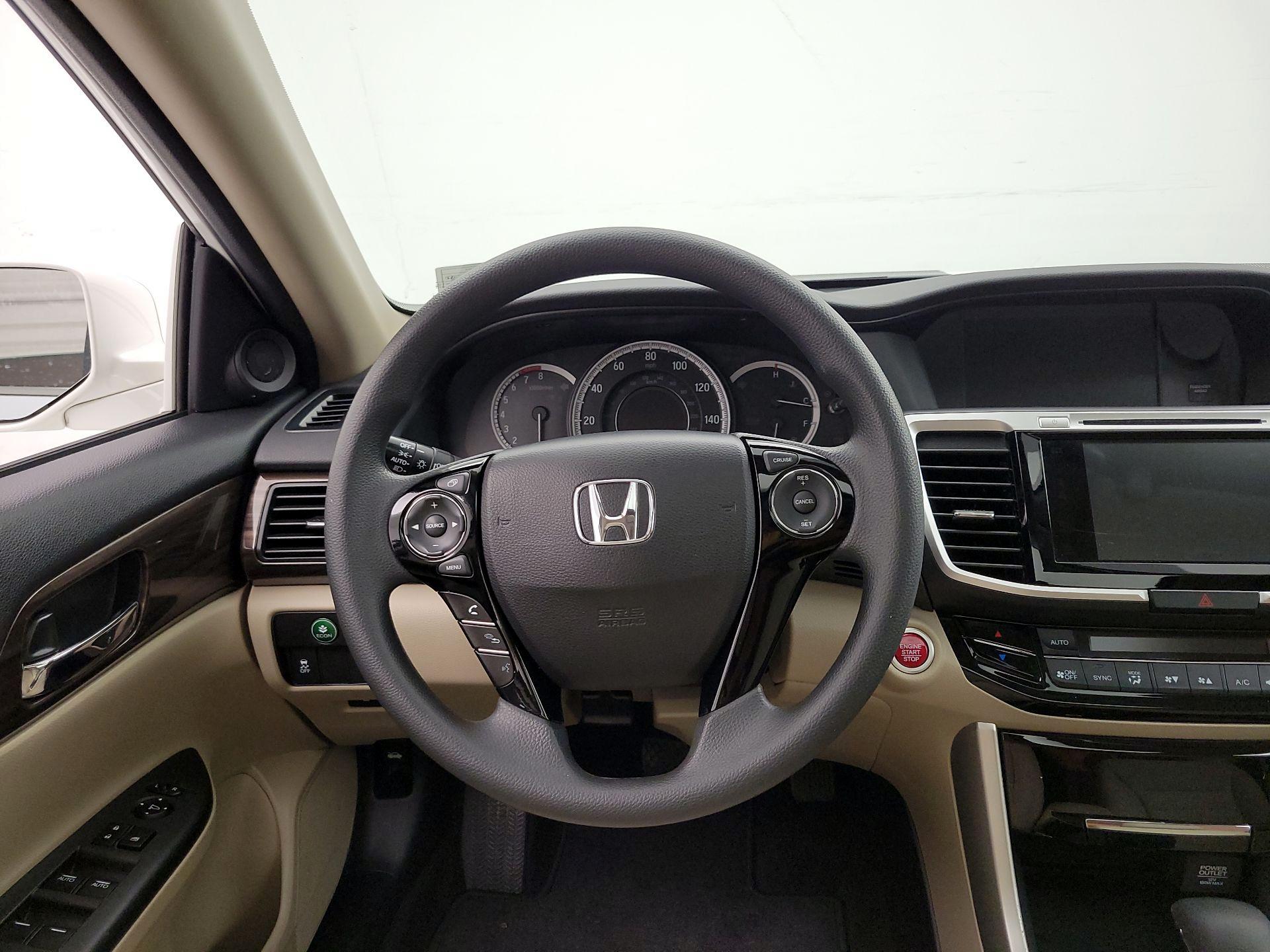 Thumbnail: 2017 Honda Accord - 10