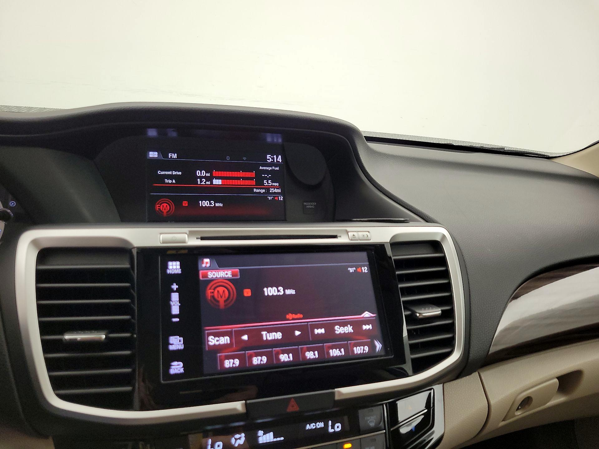 Thumbnail: 2017 Honda Accord - 15