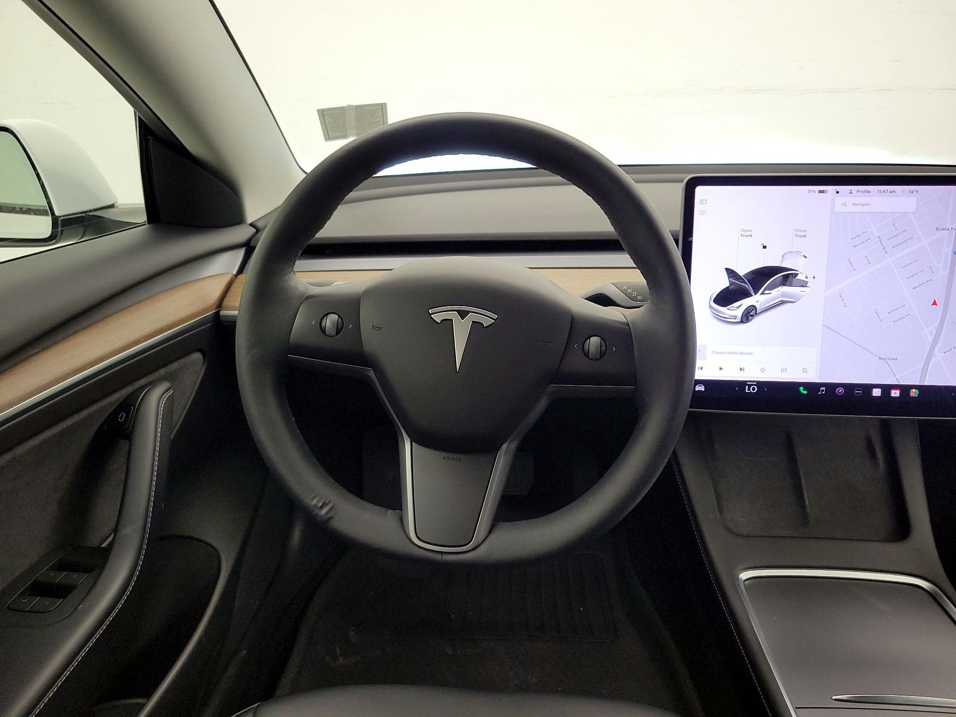 Thumbnail: 2022 Tesla Model 3 - 10