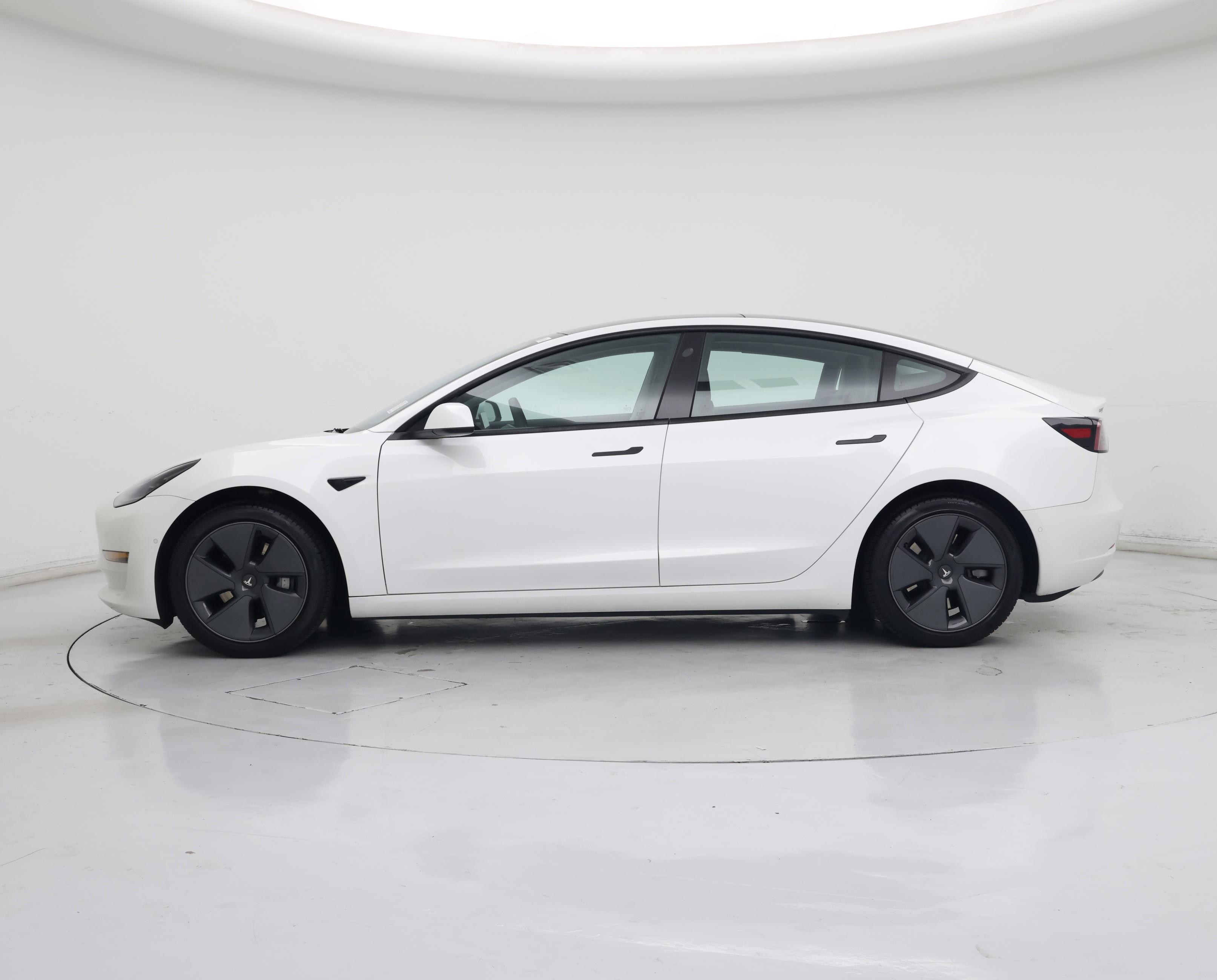 Thumbnail: 2022 Tesla Model 3 - 3
