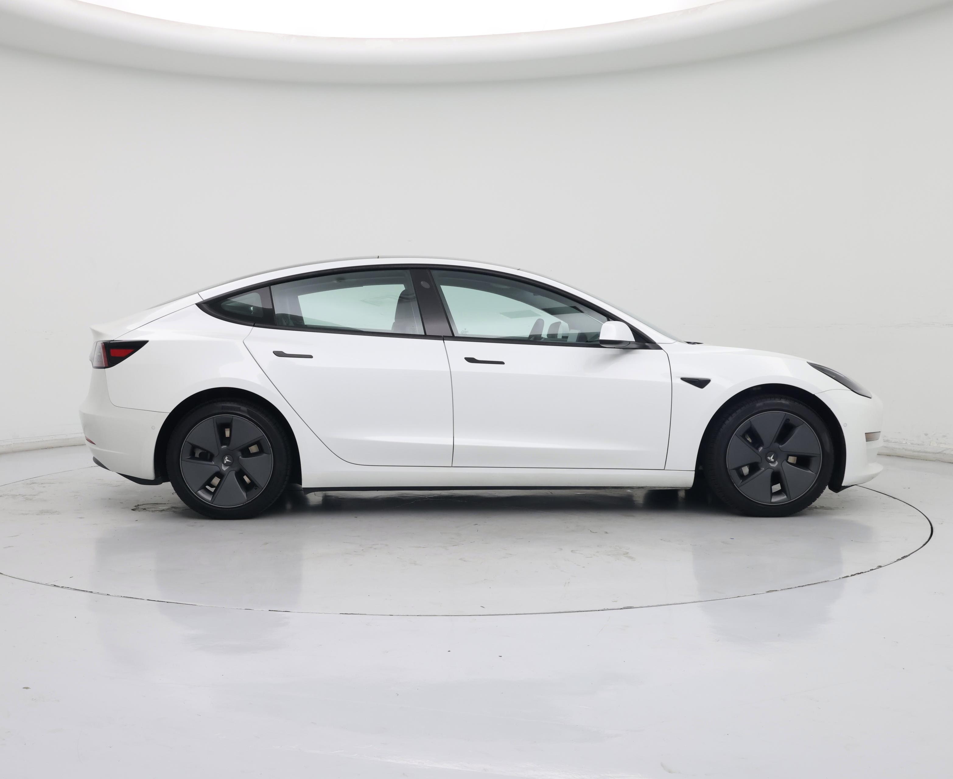 Thumbnail: 2022 Tesla Model 3 - 7