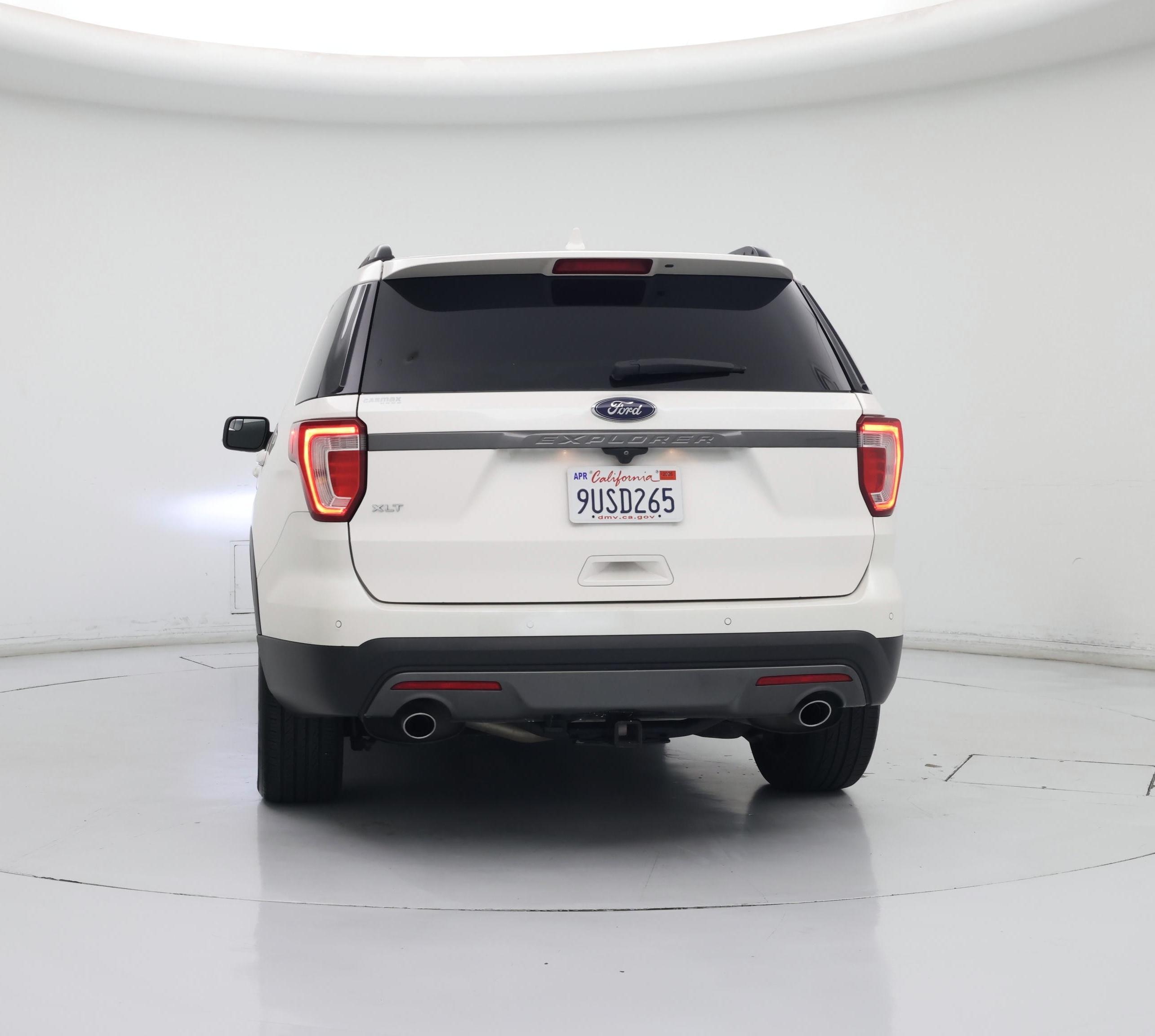 Thumbnail: 2017 Ford Explorer - 6