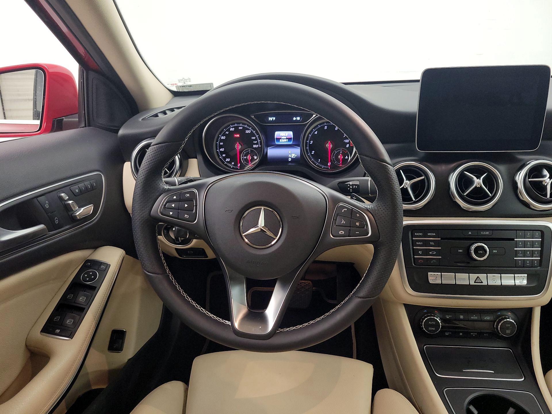 Thumbnail: 2019 Mercedes-Benz GLA - 10