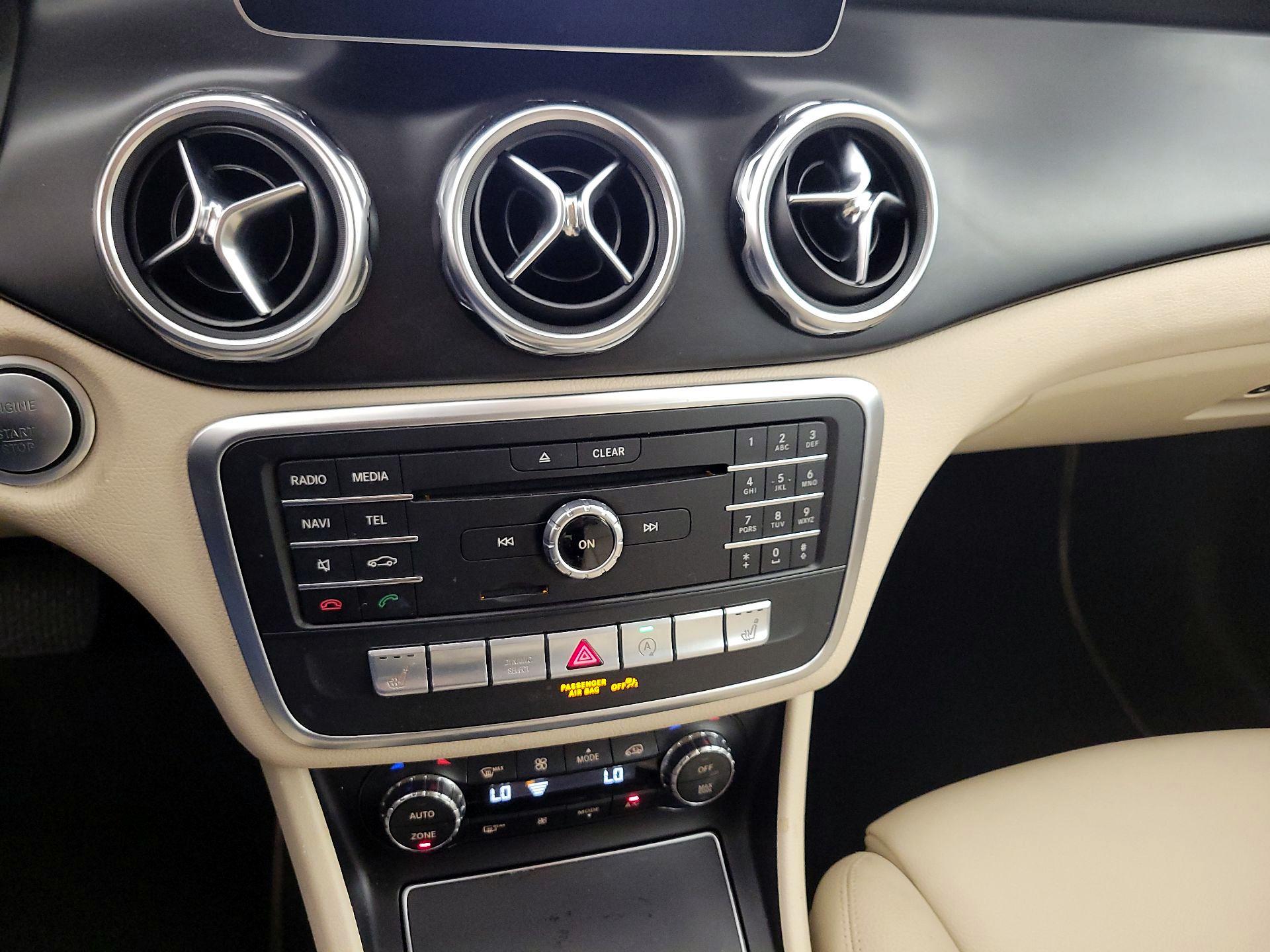 Thumbnail: 2019 Mercedes-Benz GLA - 16