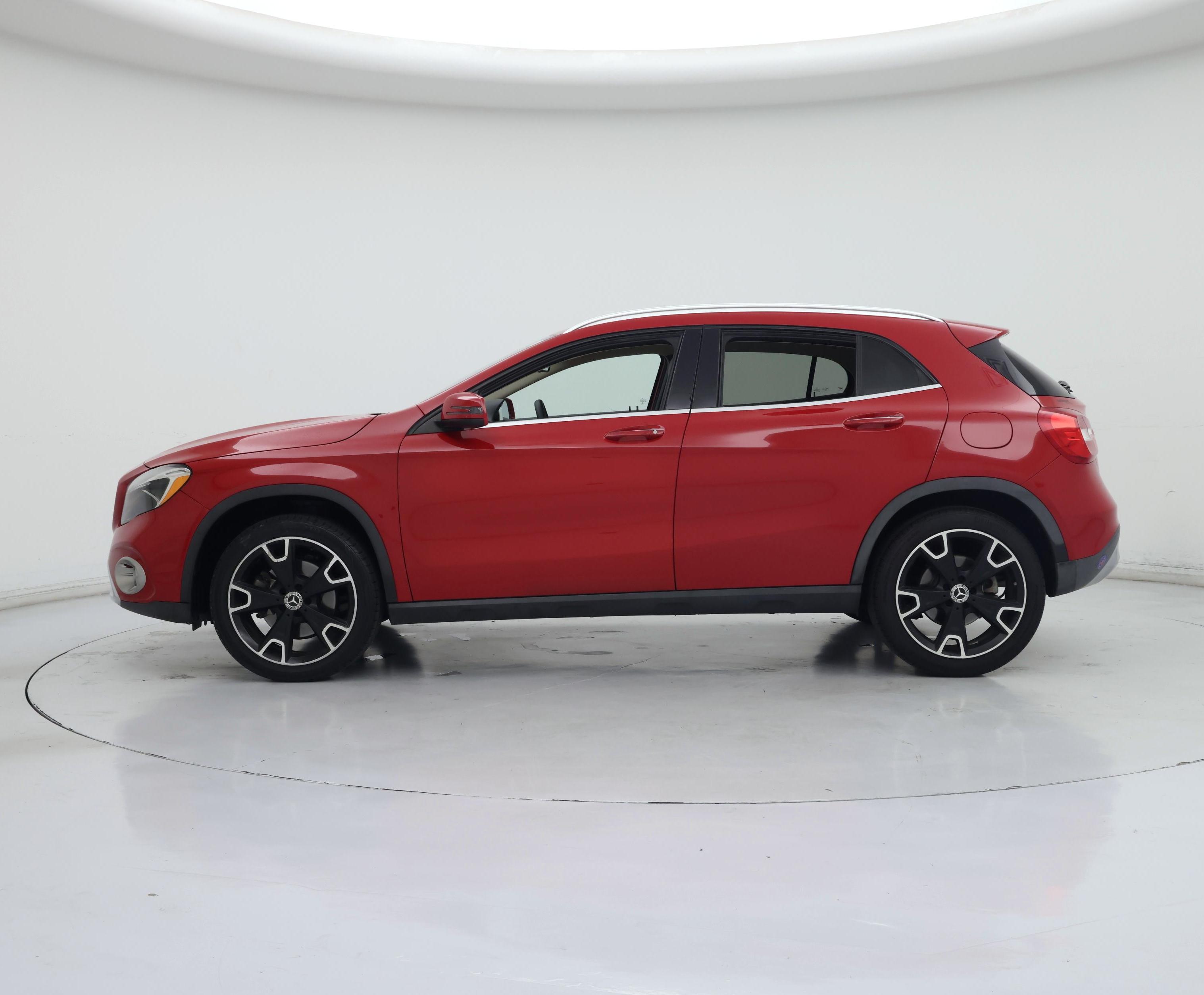 Thumbnail: 2019 Mercedes-Benz GLA - 3
