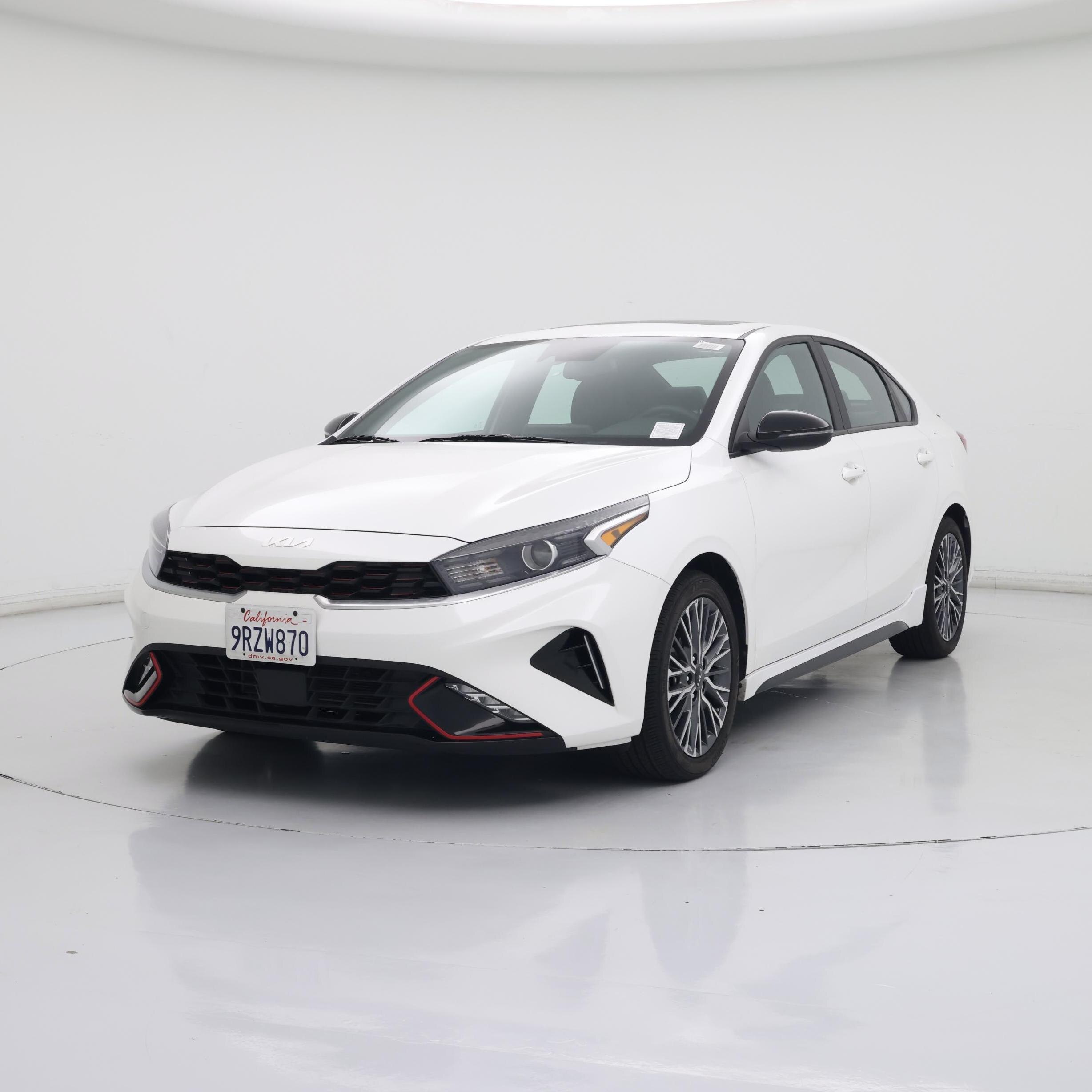 Thumbnail: 2023 Kia Forte - 4