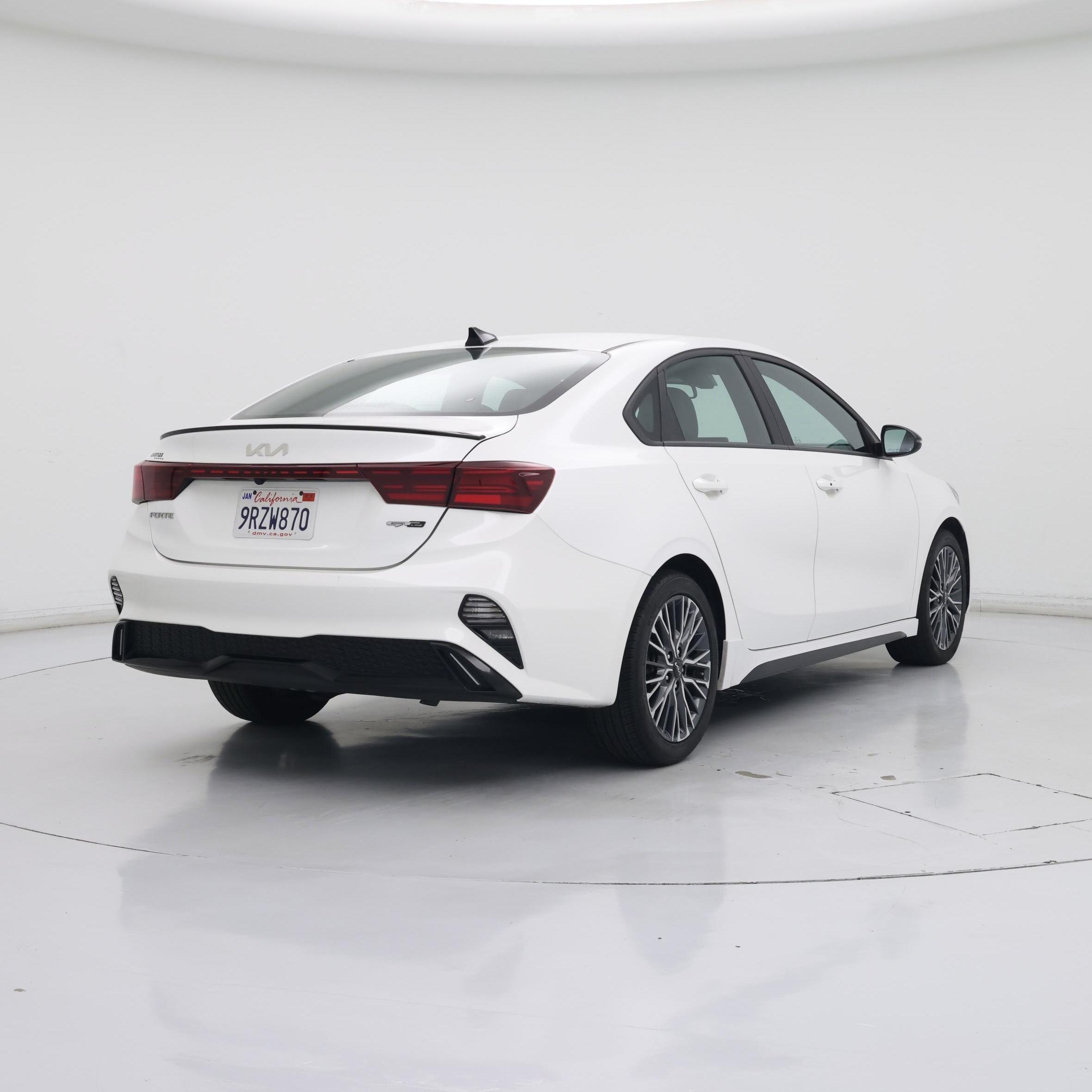 Thumbnail: 2023 Kia Forte - 8