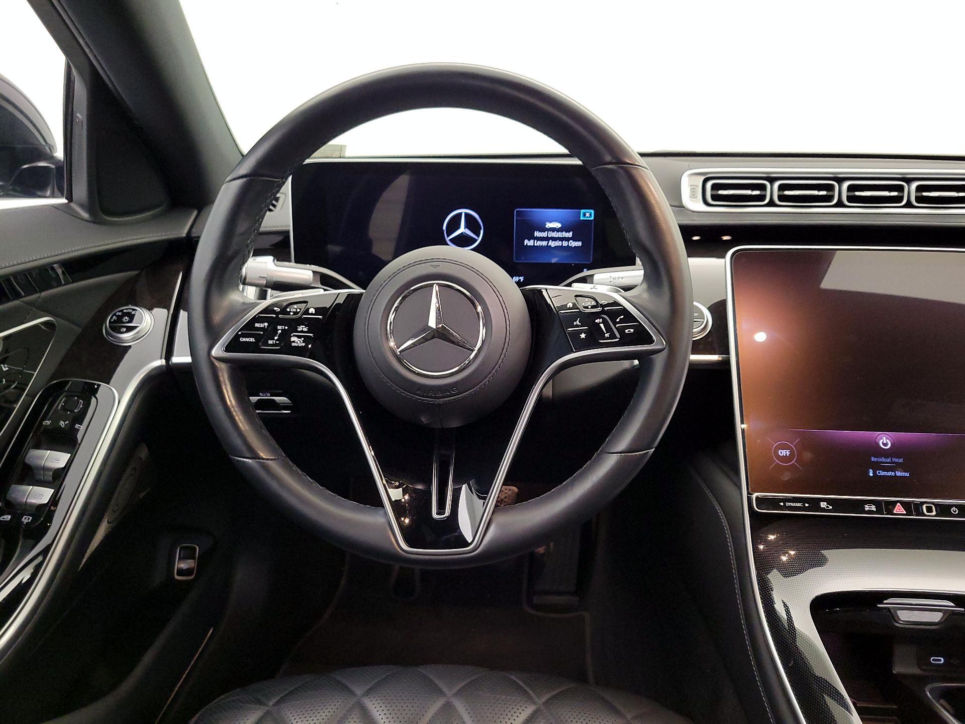Thumbnail: 2022 Mercedes-Benz S-Class - 10