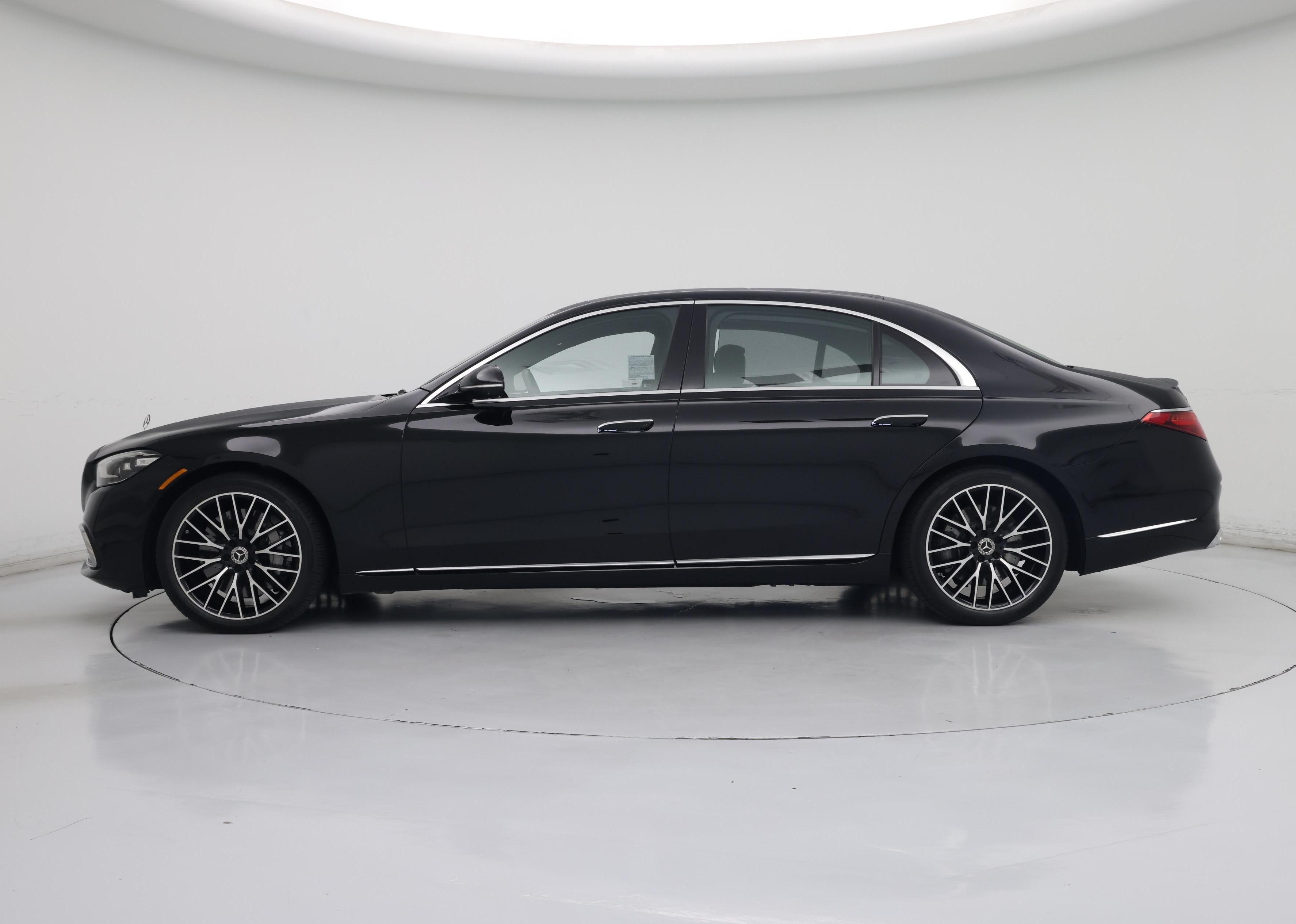 Thumbnail: 2022 Mercedes-Benz S-Class - 3