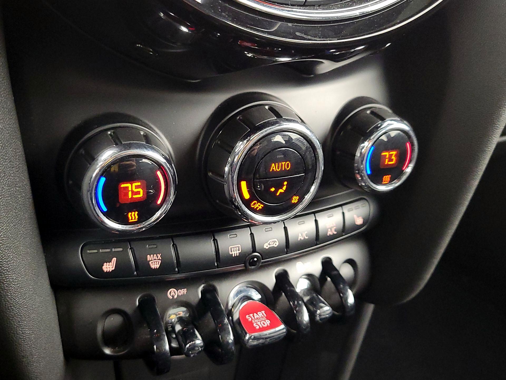 Thumbnail: 2019 MINI Cooper Hardtop - 15