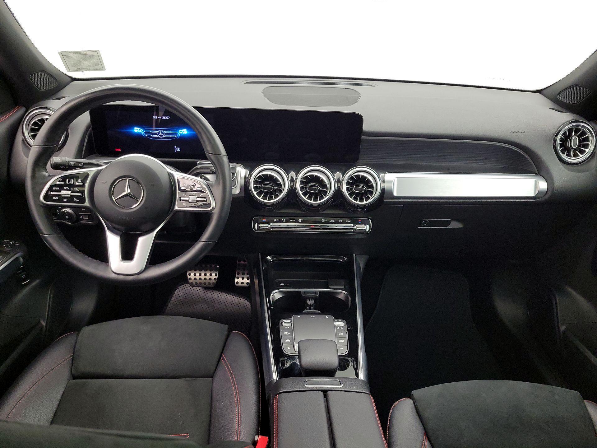 Thumbnail: 2023 Mercedes-Benz GLB - 9