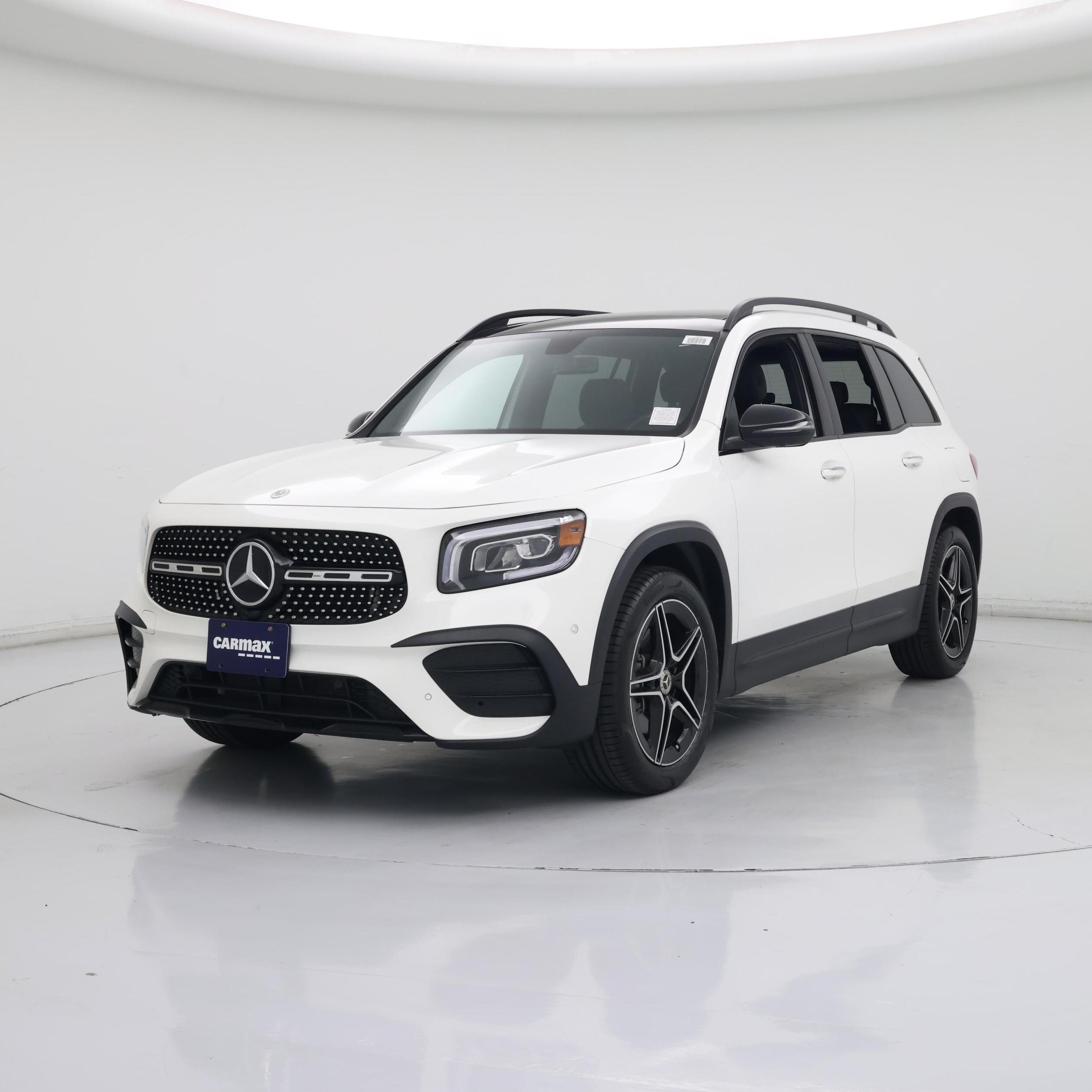 Thumbnail: 2023 Mercedes-Benz GLB - 4