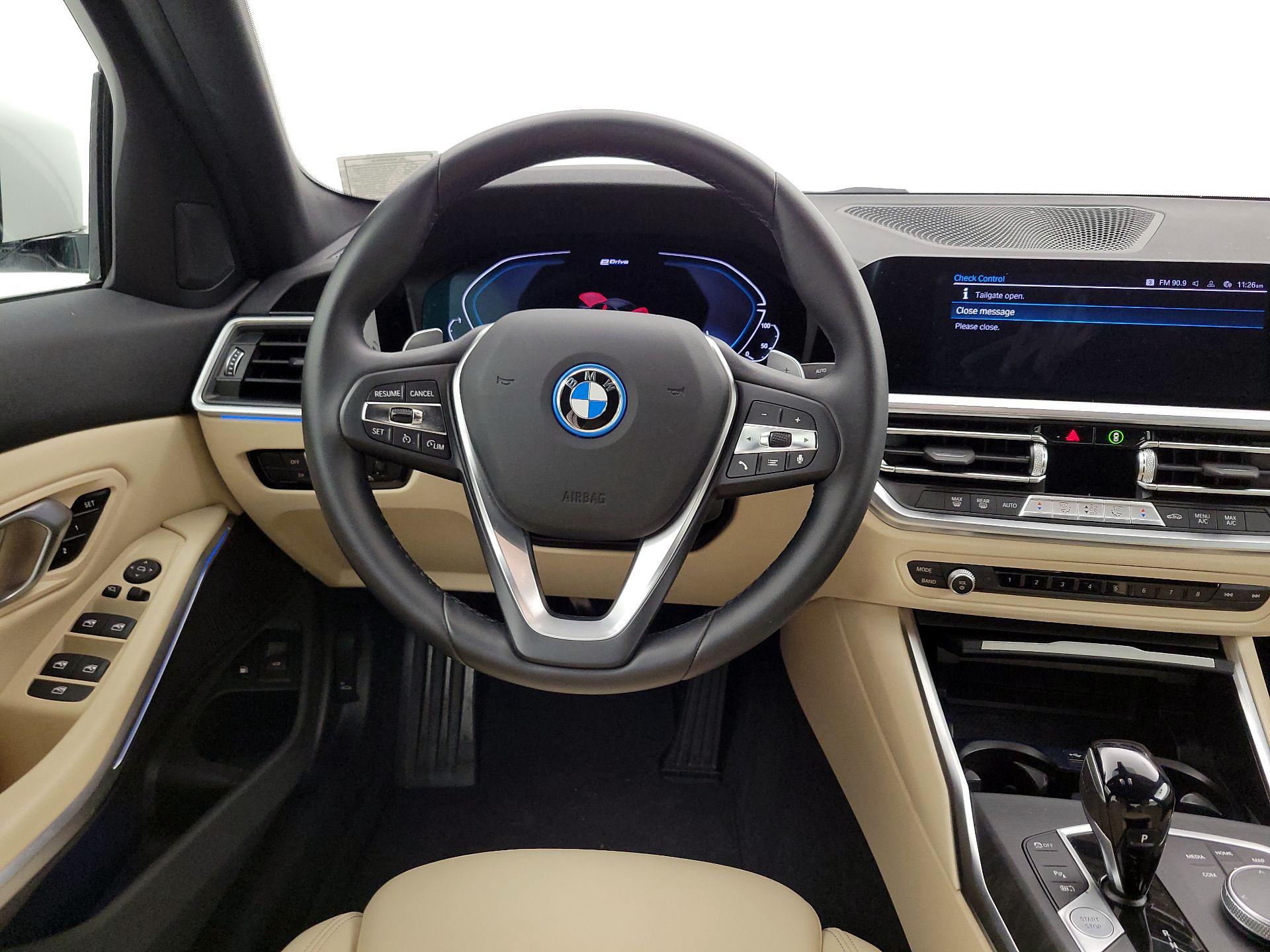Thumbnail: 2022 BMW 3 Series - 10