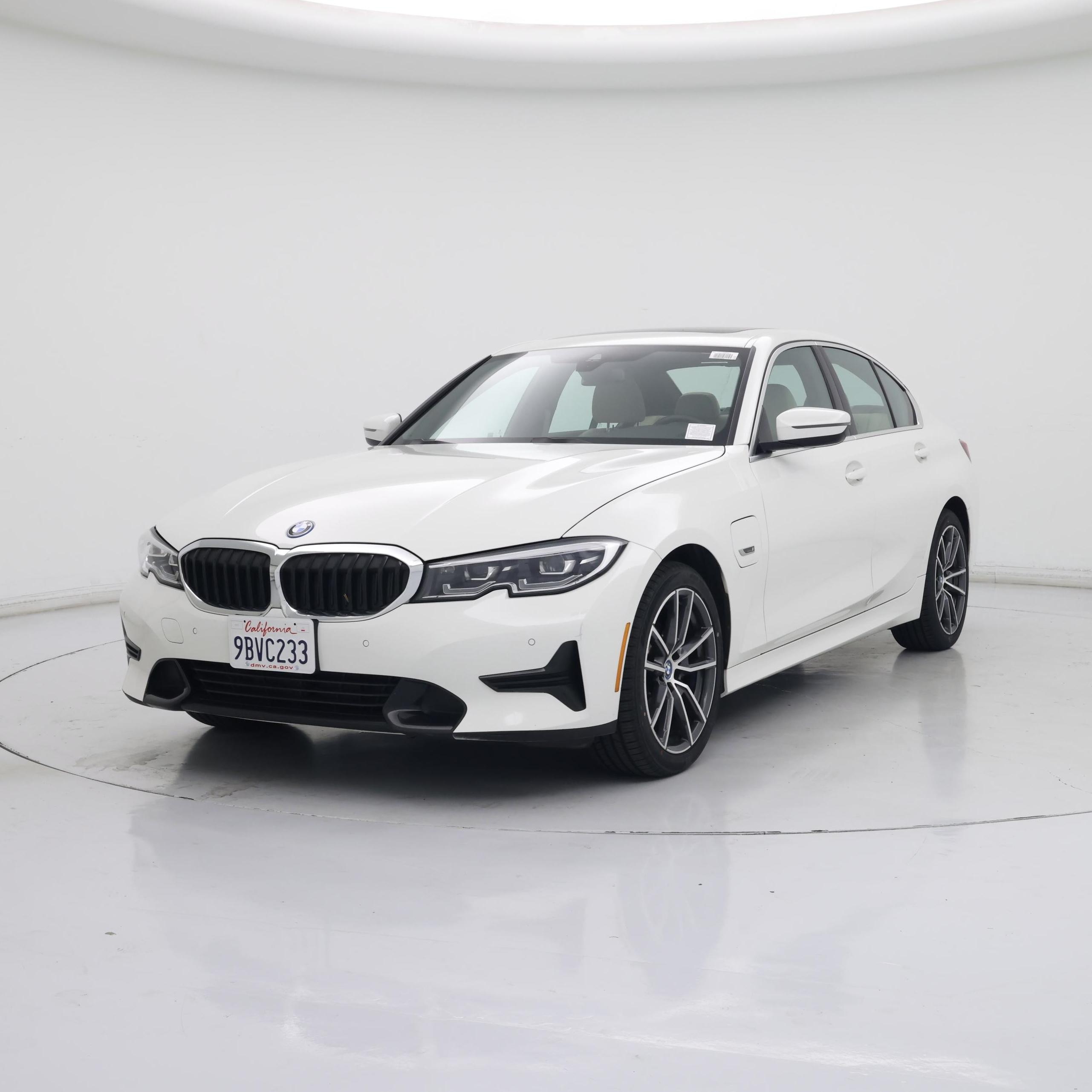 Thumbnail: 2022 BMW 3 Series - 4