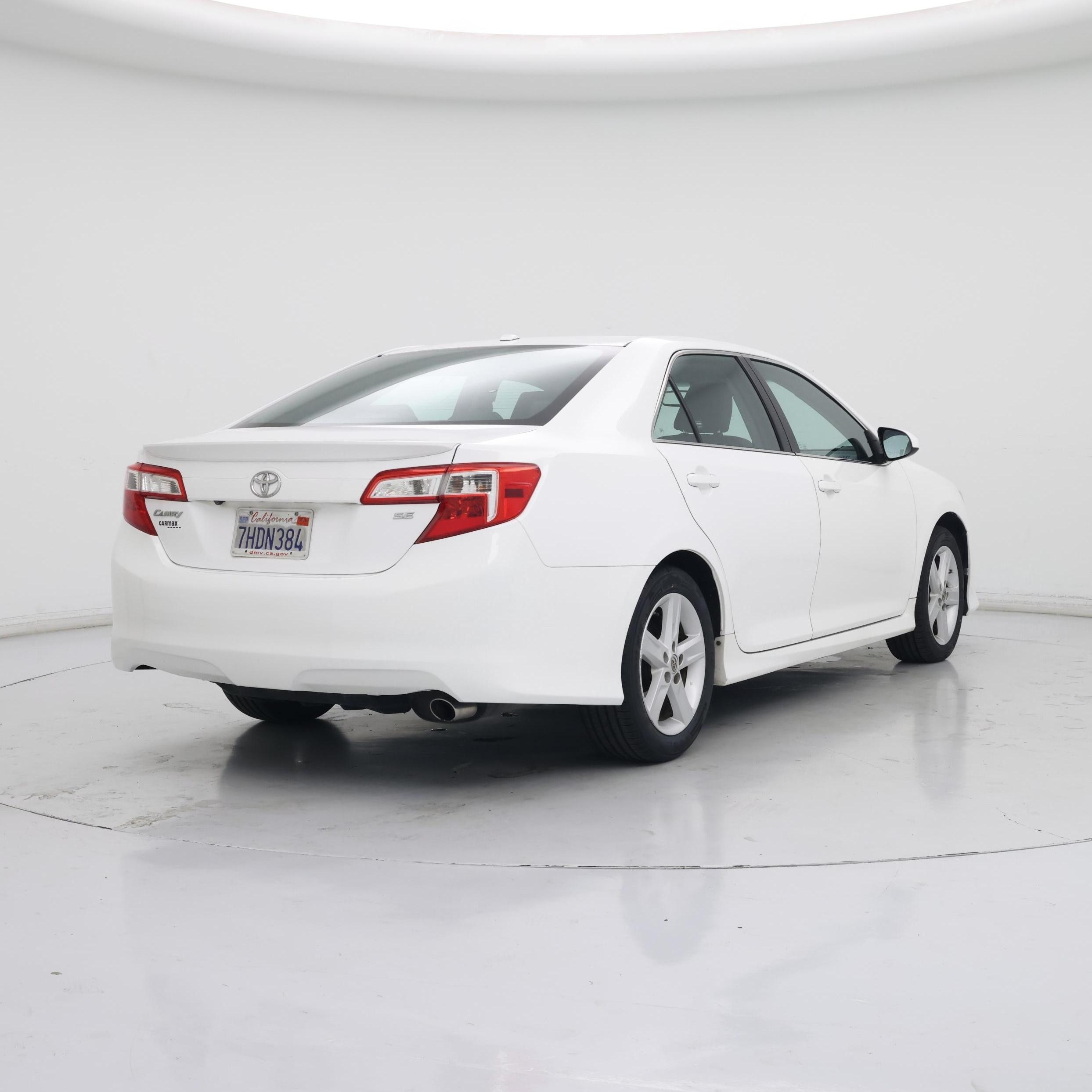 Thumbnail: 2014 Toyota Camry - 8