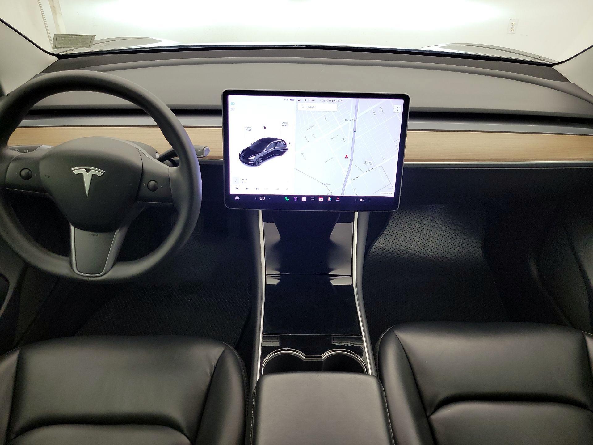 Thumbnail: 2020 Tesla Model 3 - 9