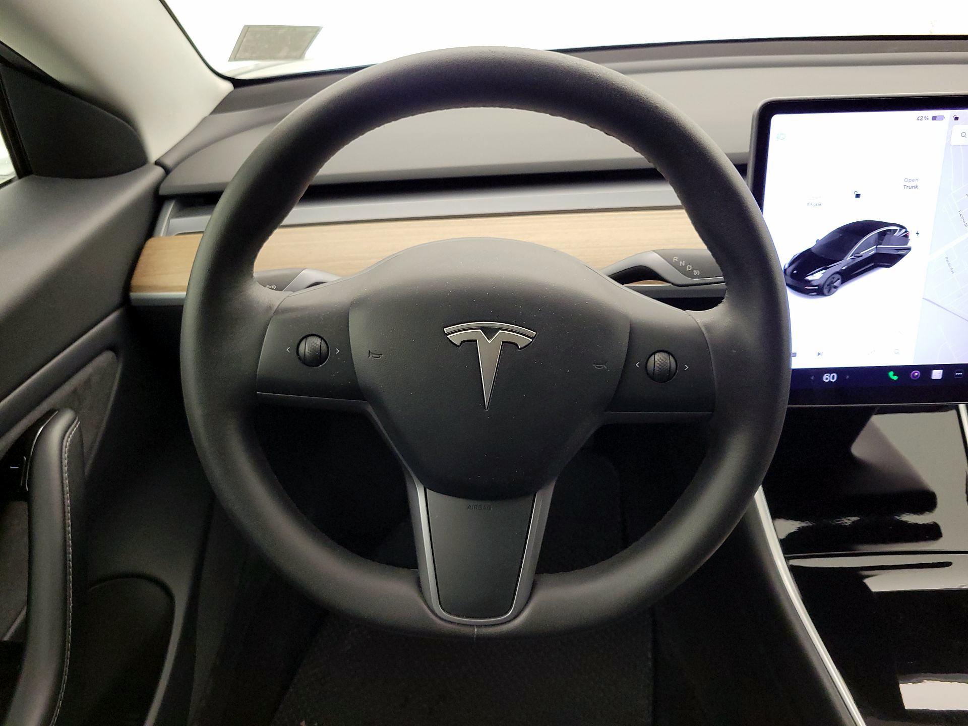 Thumbnail: 2020 Tesla Model 3 - 10
