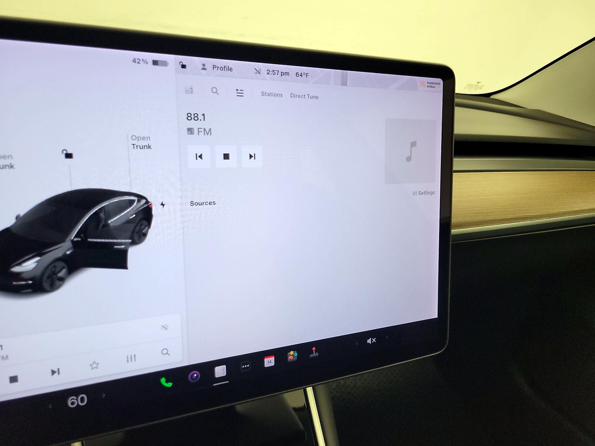Thumbnail: 2020 Tesla Model 3 - 15
