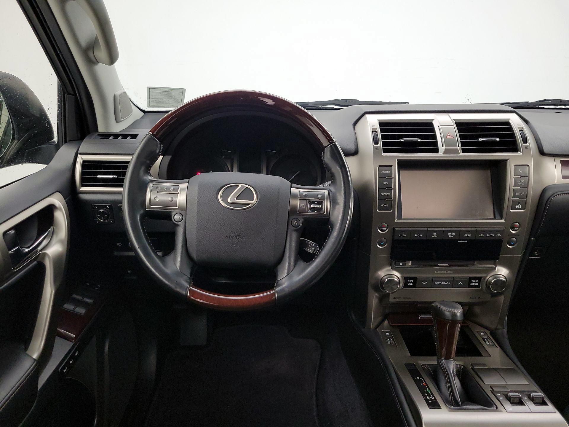Thumbnail: 2019 Lexus GX - 10