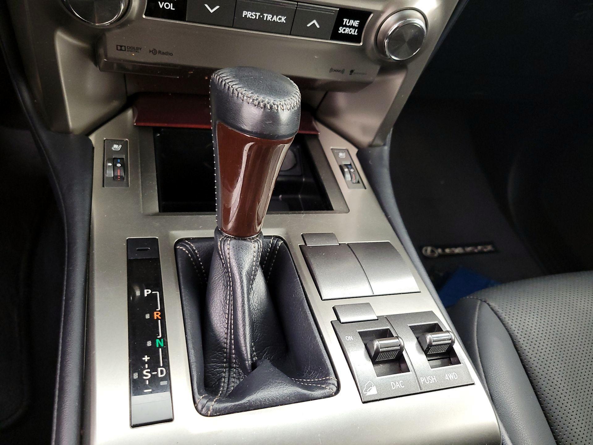 Thumbnail: 2019 Lexus GX - 18