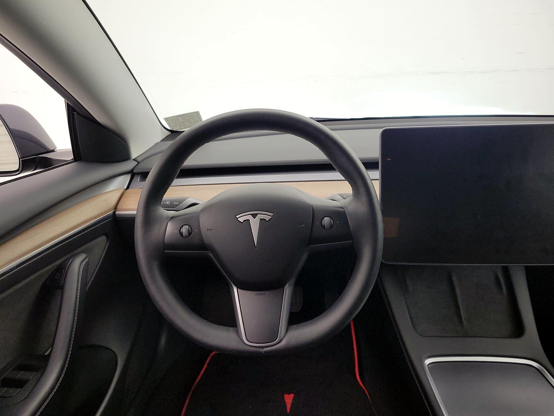 Thumbnail: 2023 Tesla Model 3 - 10