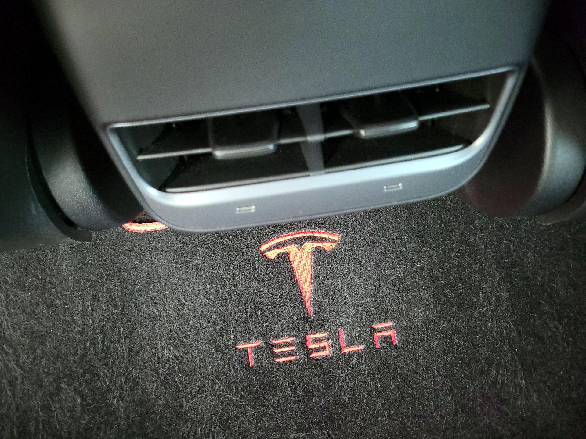 Thumbnail: 2023 Tesla Model 3 - 18