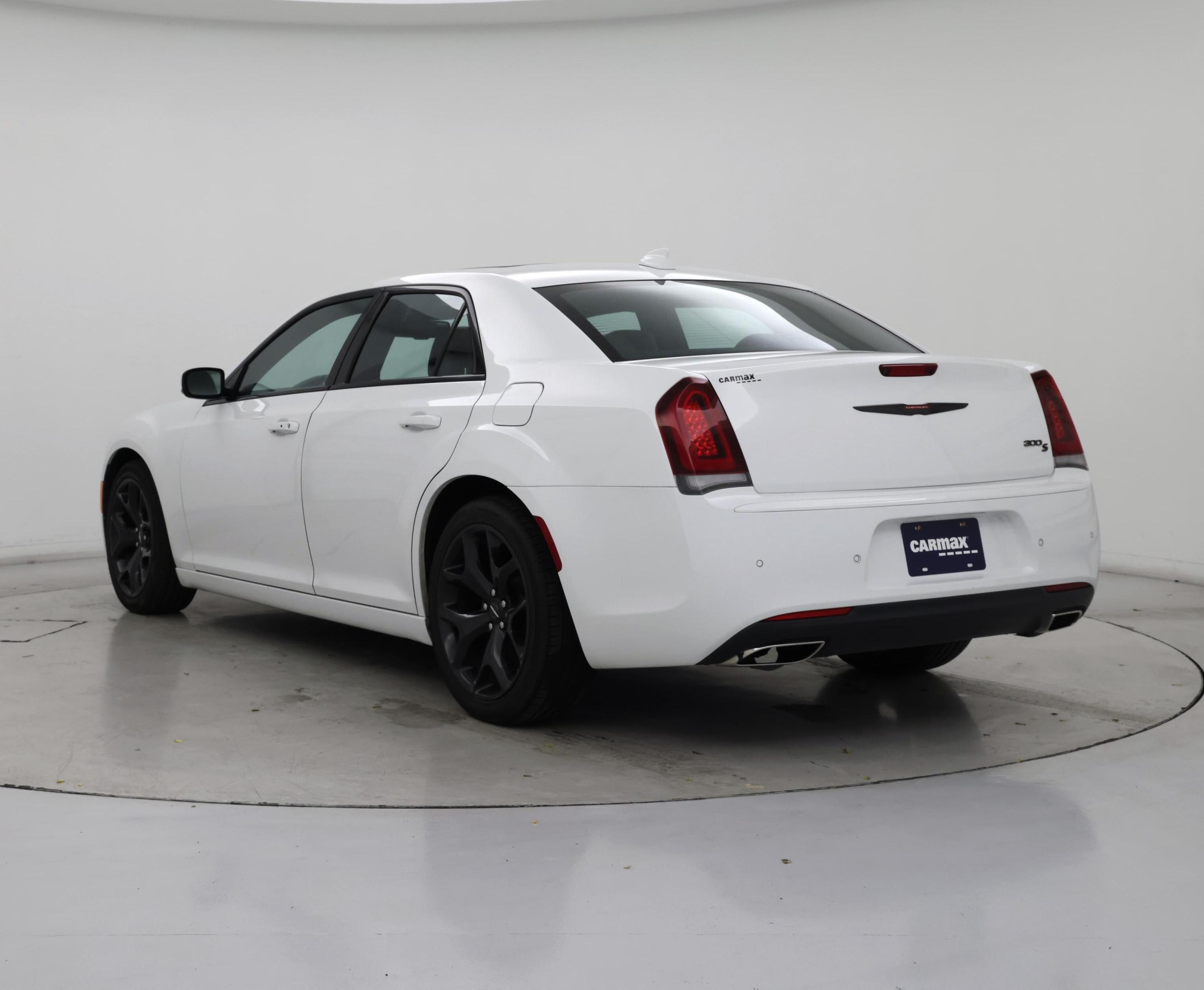 Thumbnail: 2022 Chrysler 300 - 2