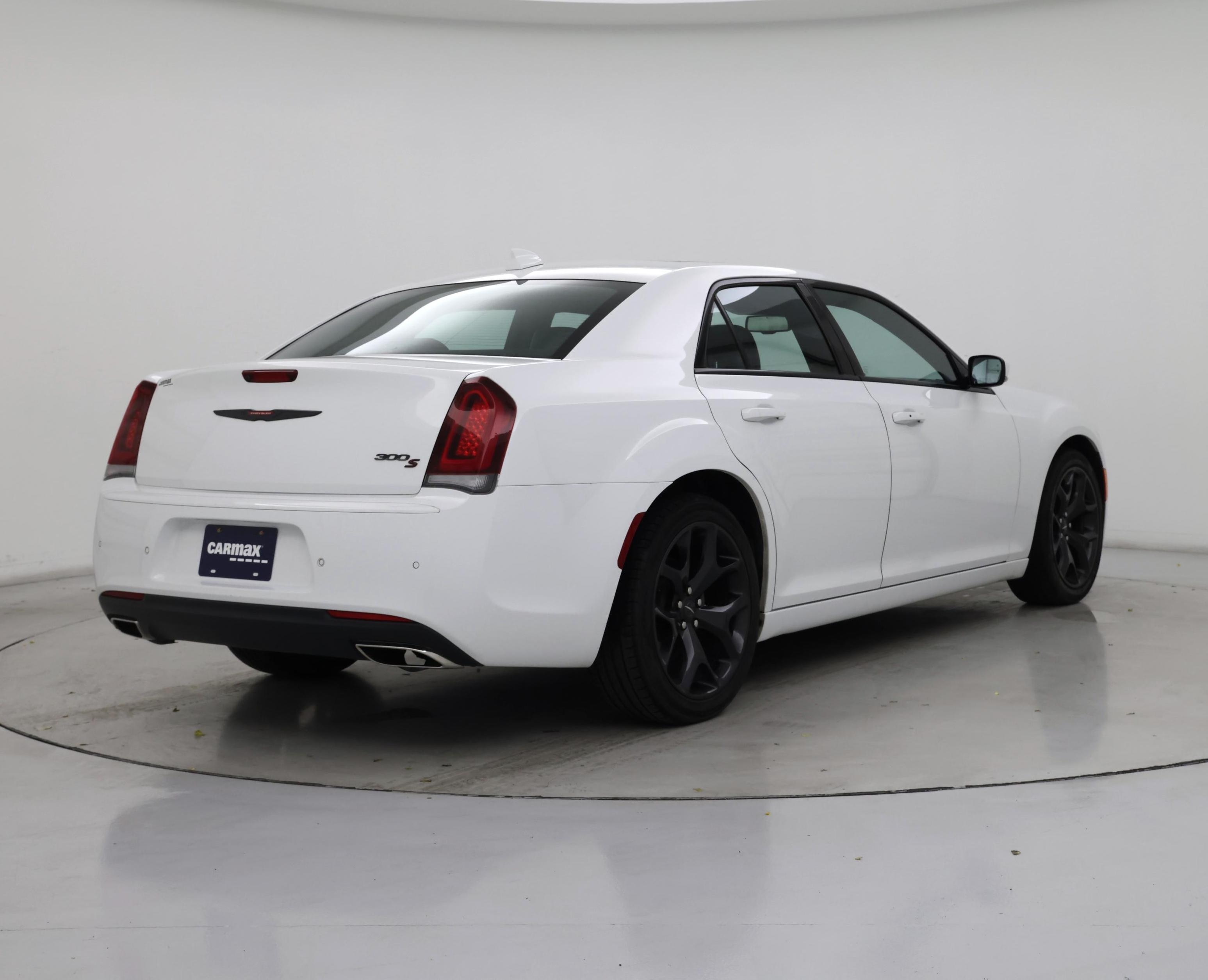 Thumbnail: 2022 Chrysler 300 - 8