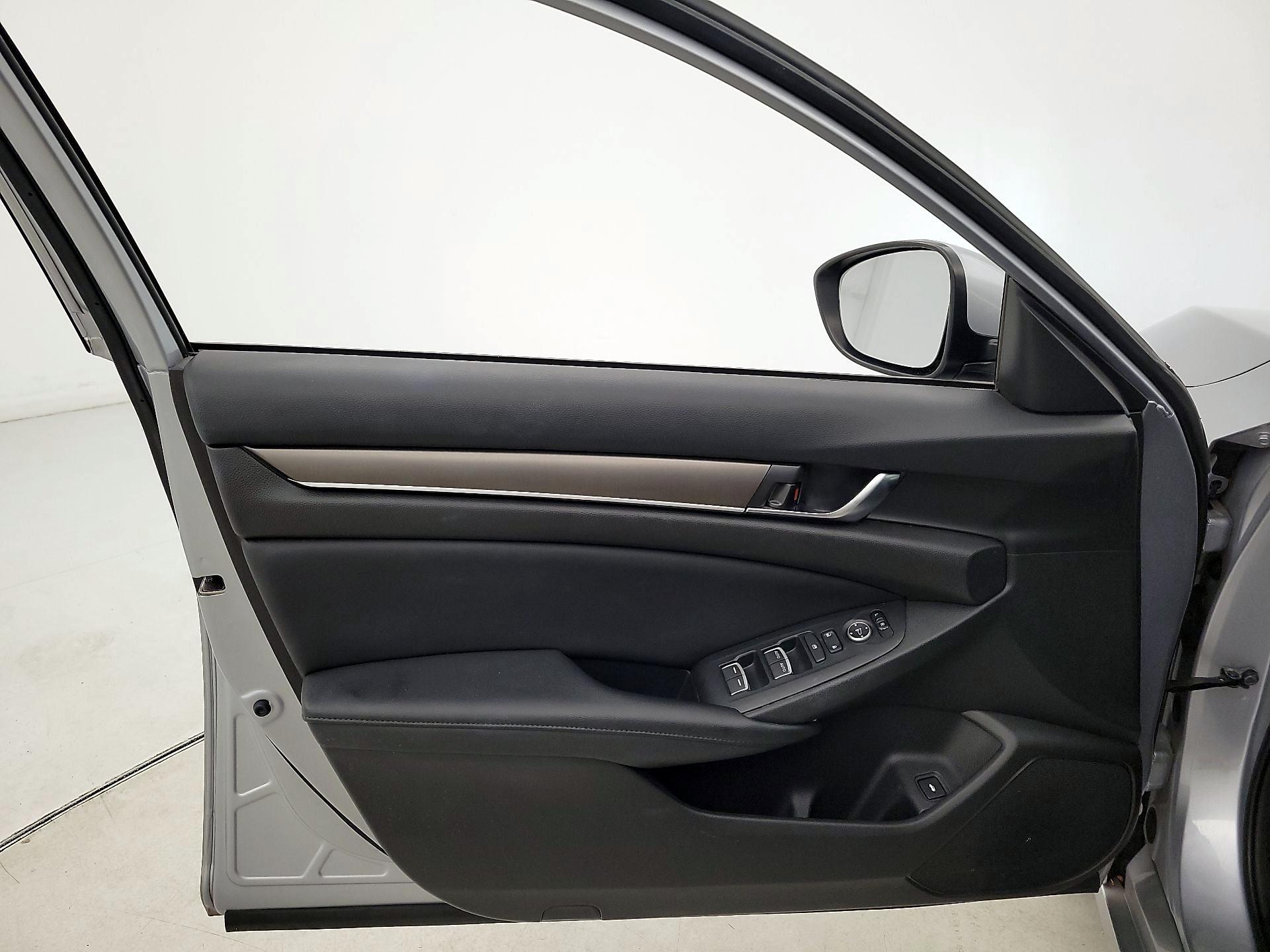 Thumbnail: 2021 Honda Accord - 12