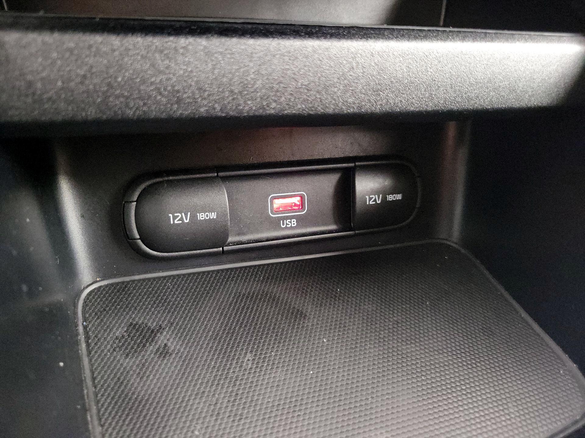 Thumbnail: 2023 Kia Forte - 18