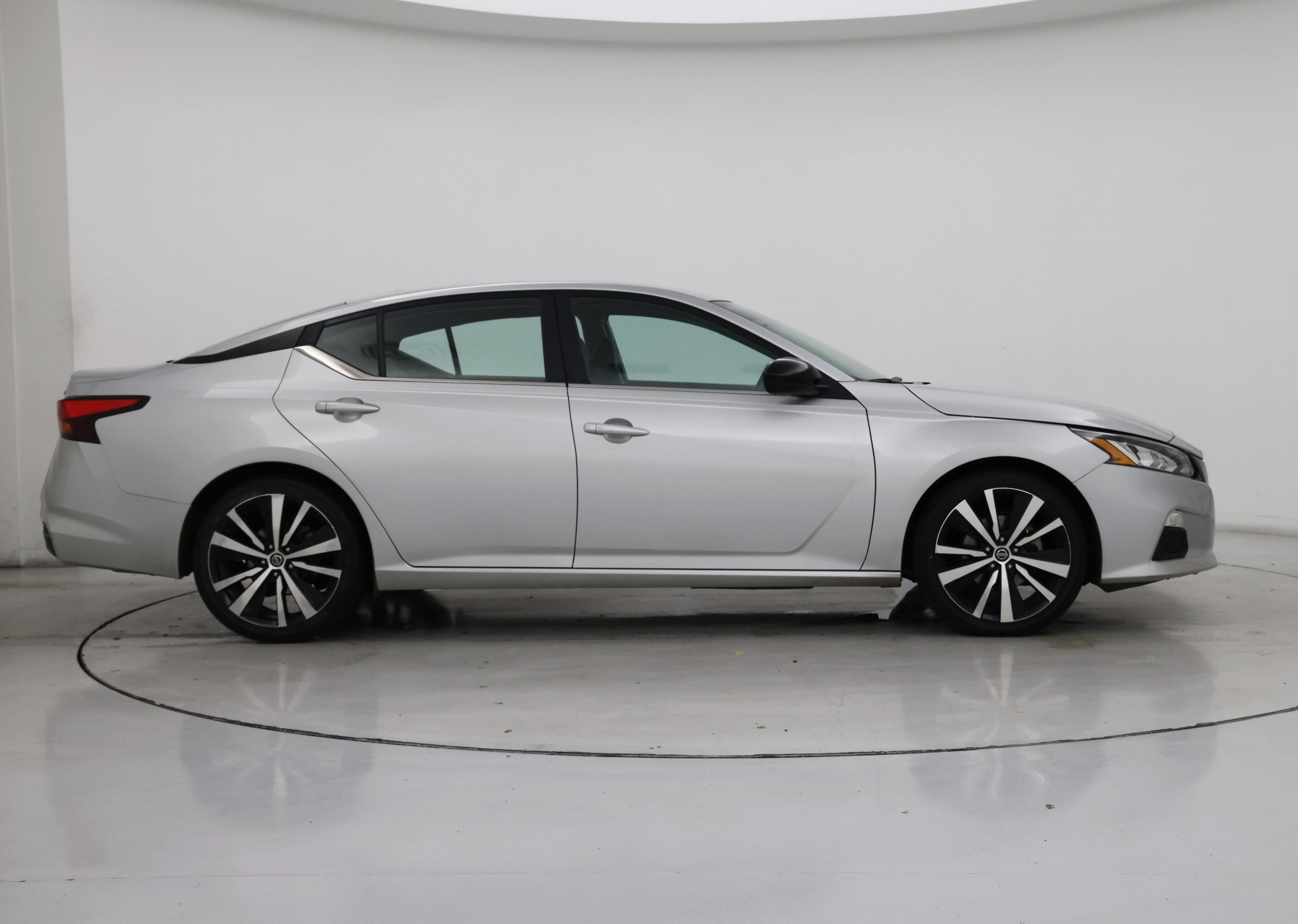 Thumbnail: 2021 Nissan Altima - 7