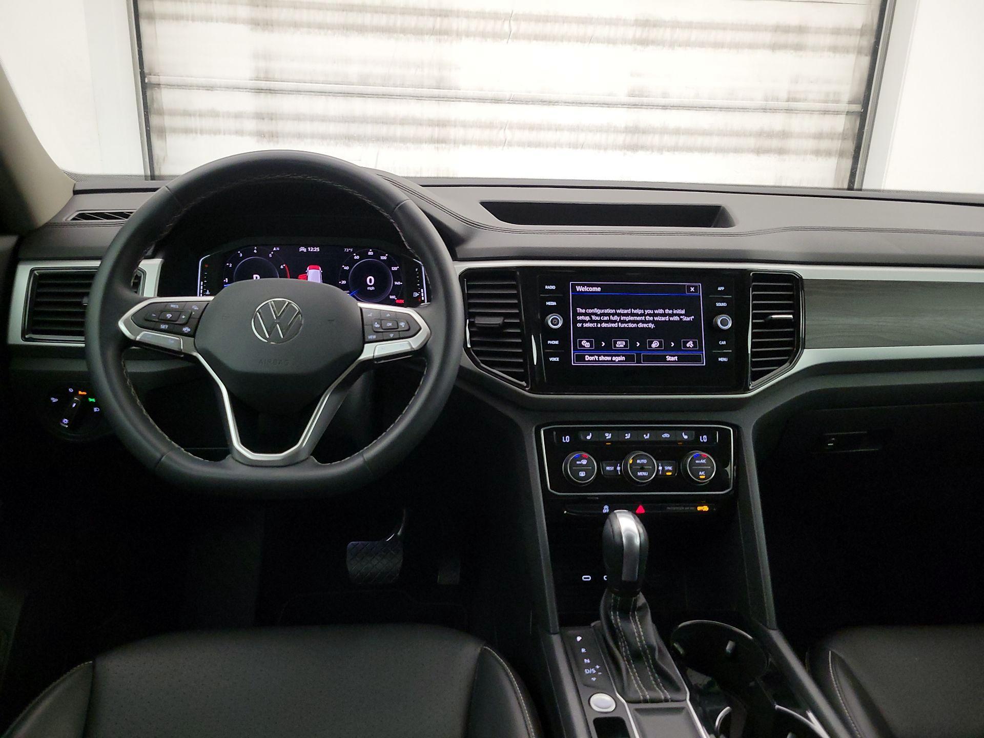 Thumbnail: 2023 Volkswagen Atlas - 9