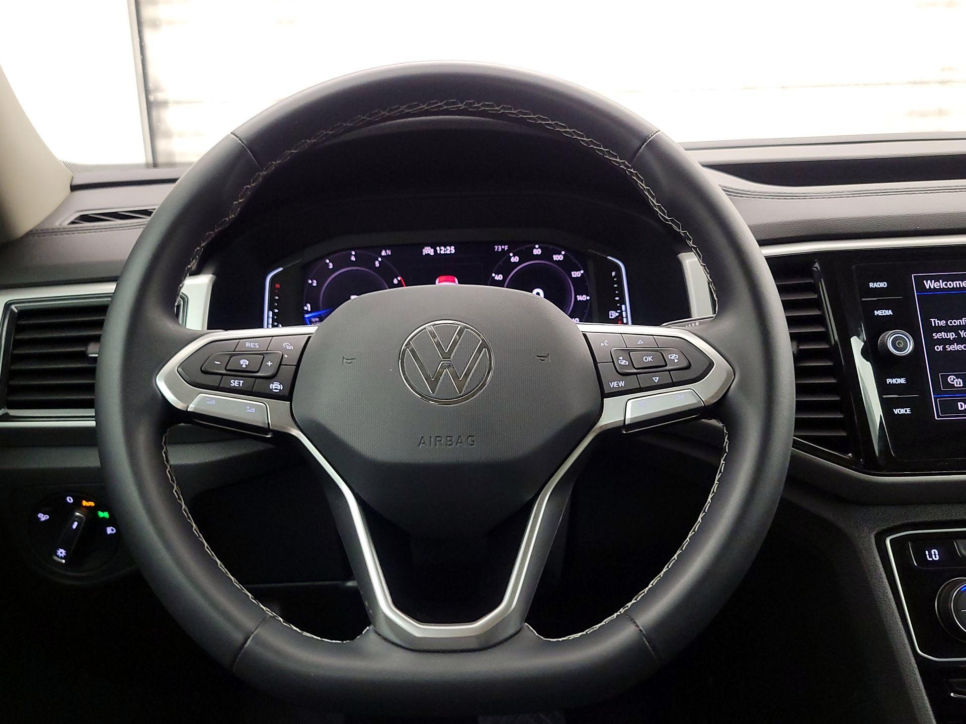 Thumbnail: 2023 Volkswagen Atlas - 10