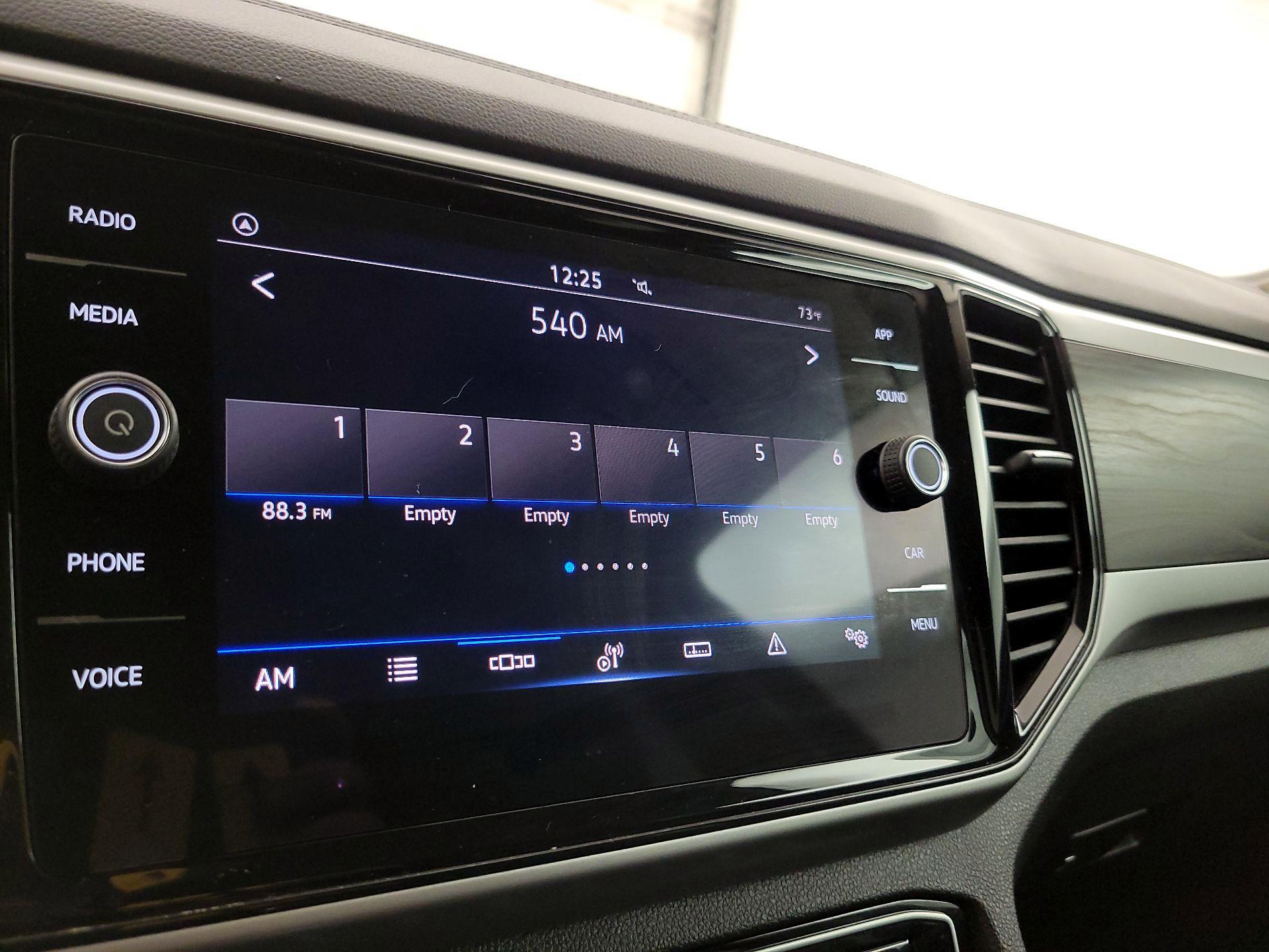 Thumbnail: 2023 Volkswagen Atlas - 15