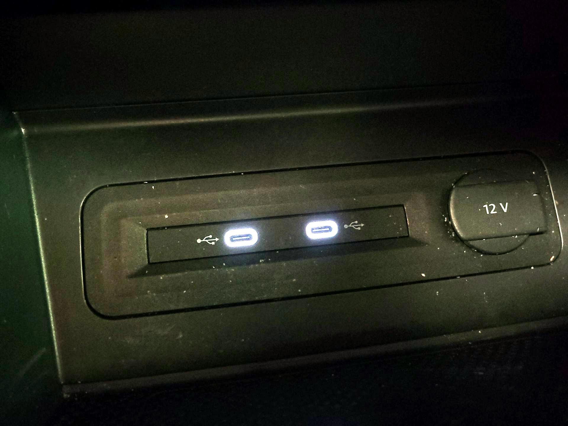 Thumbnail: 2023 Volkswagen Atlas - 18