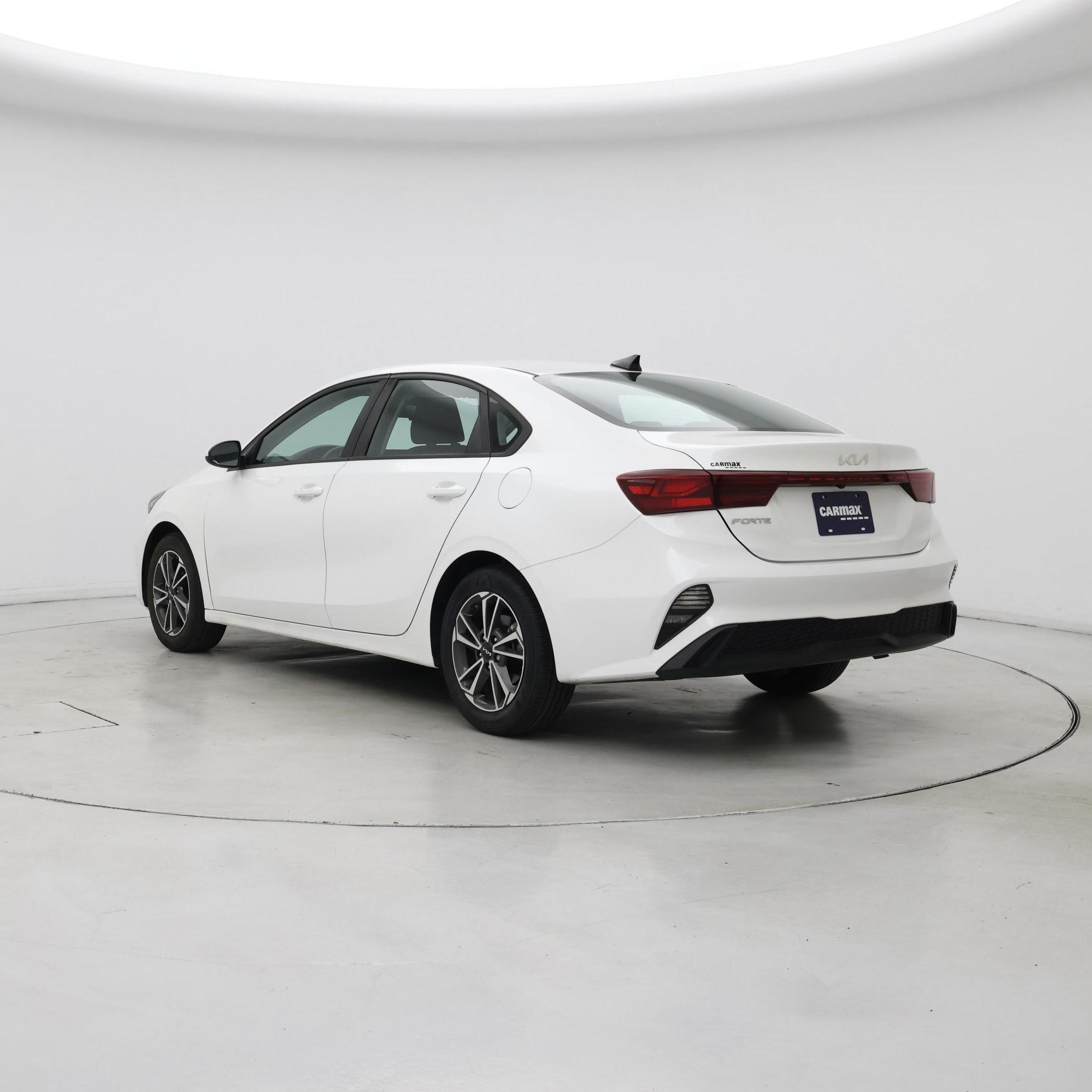 Thumbnail: 2022 Kia Forte - 2