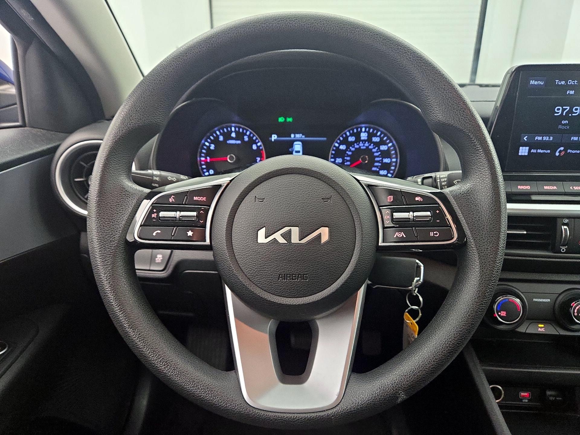 Thumbnail: 2023 Kia Forte - 10