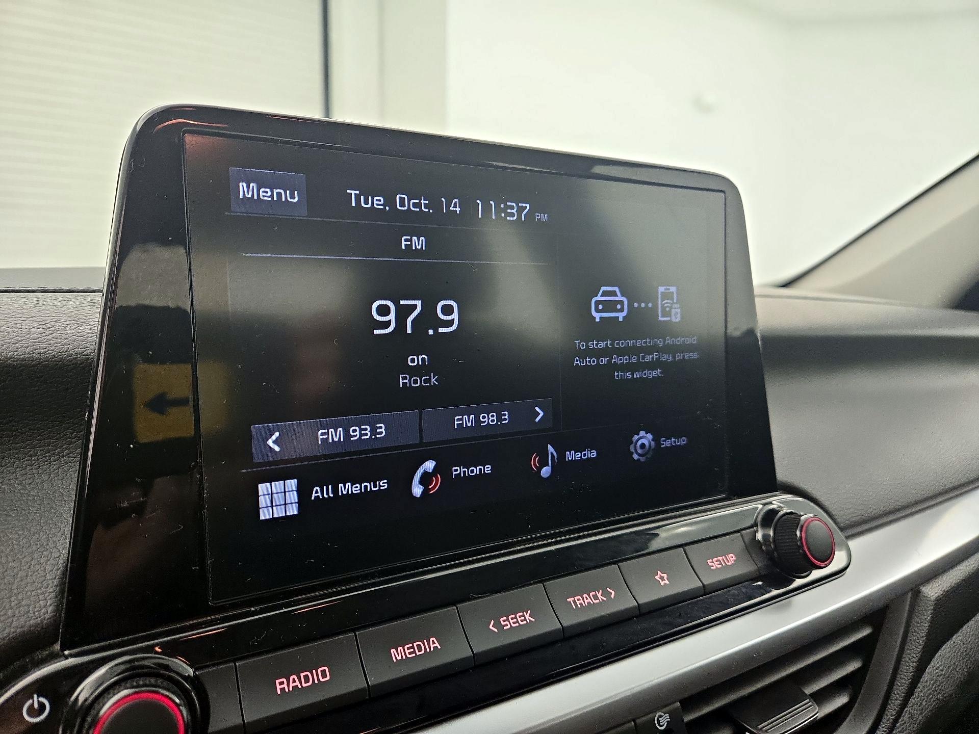 Thumbnail: 2023 Kia Forte - 15