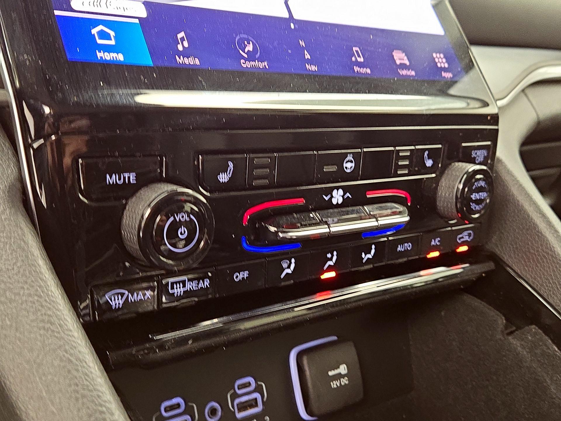 Thumbnail: 2021 Jeep Grand Cherokee L - 17